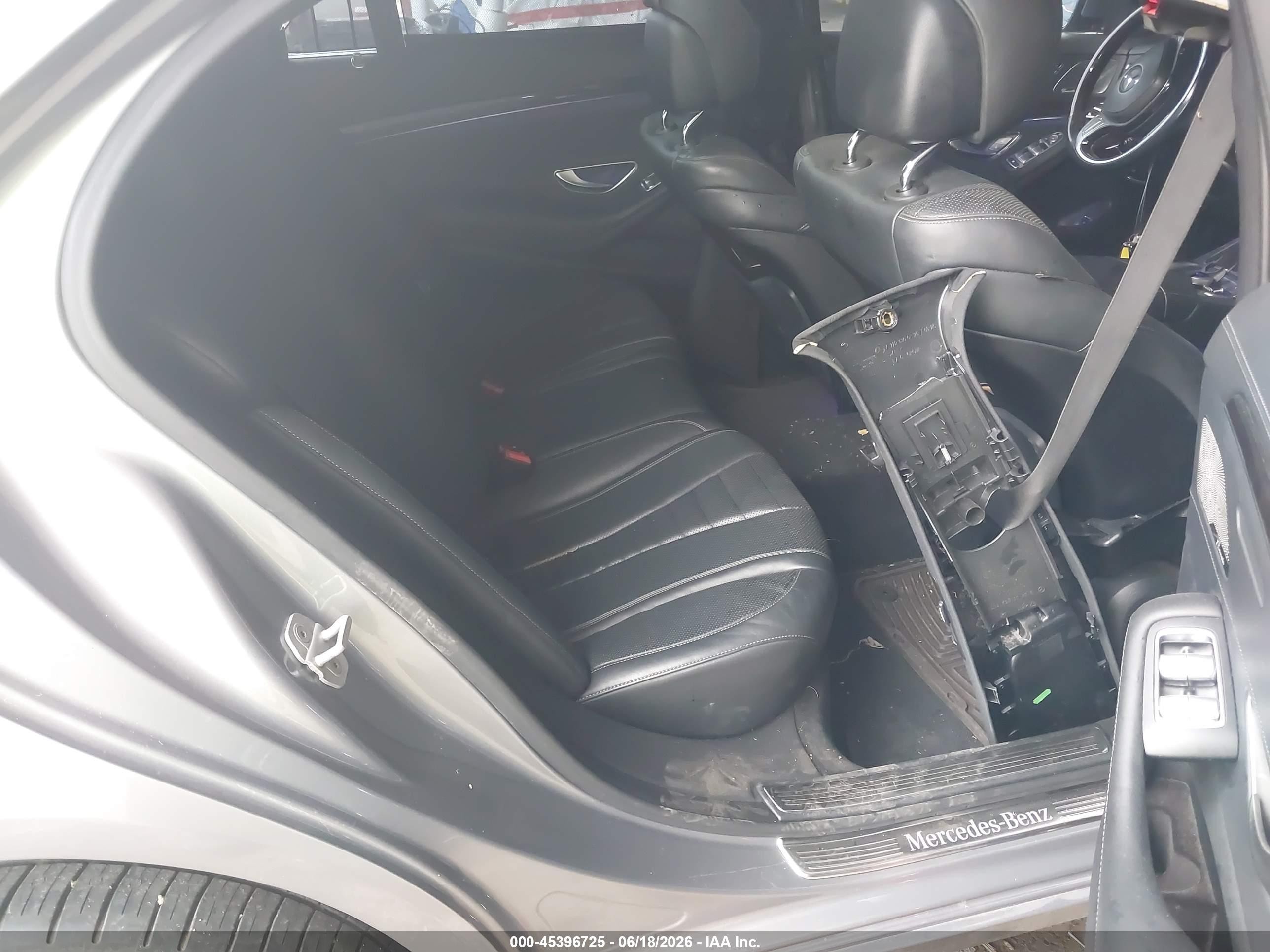 2015 Mercedes-benz S 550 Silver vin: WDDUG8CB7FA096484