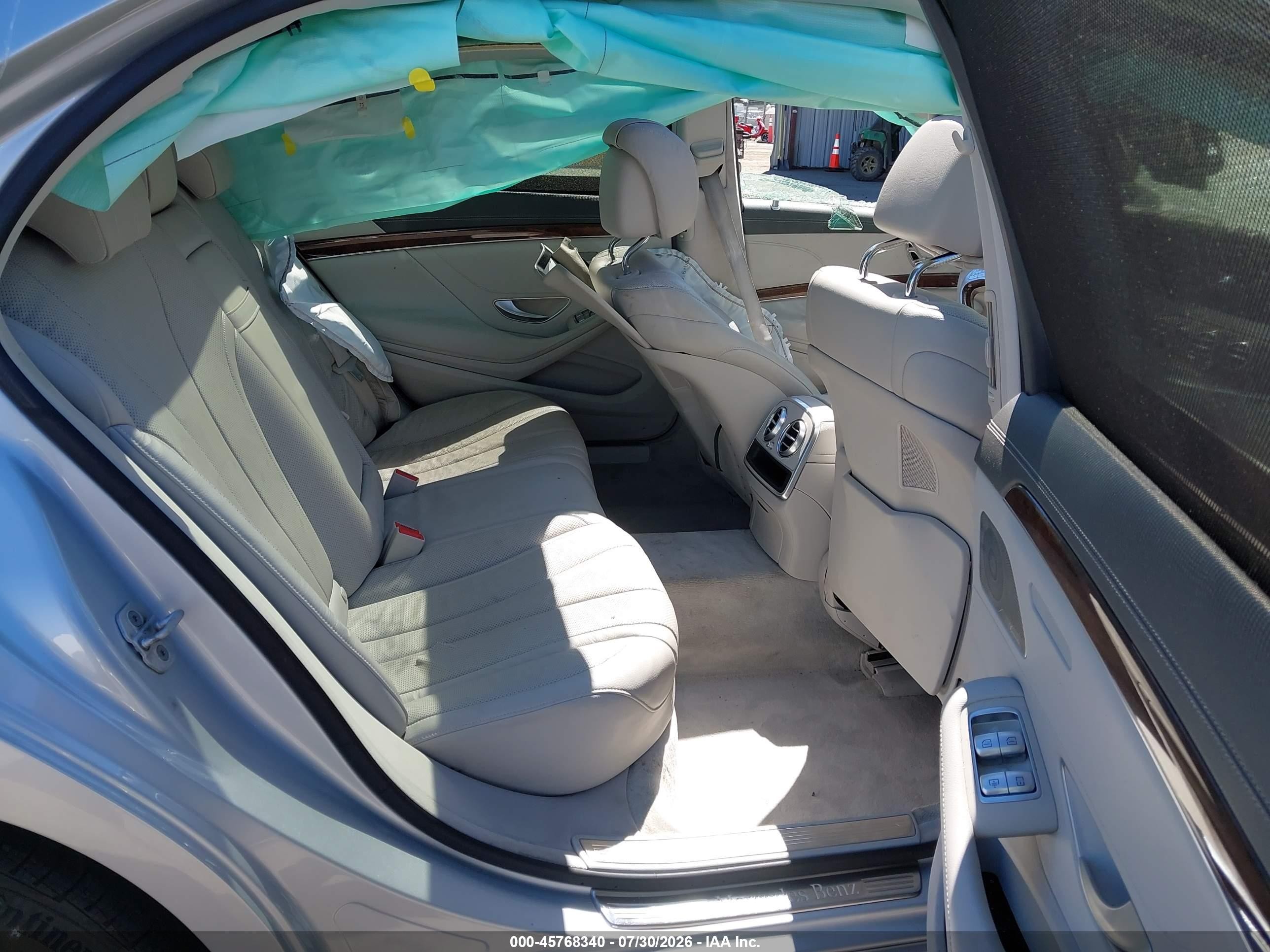 2015 Mercedes-benz S 550   Silver vin: WDDUG8CB7FA109833