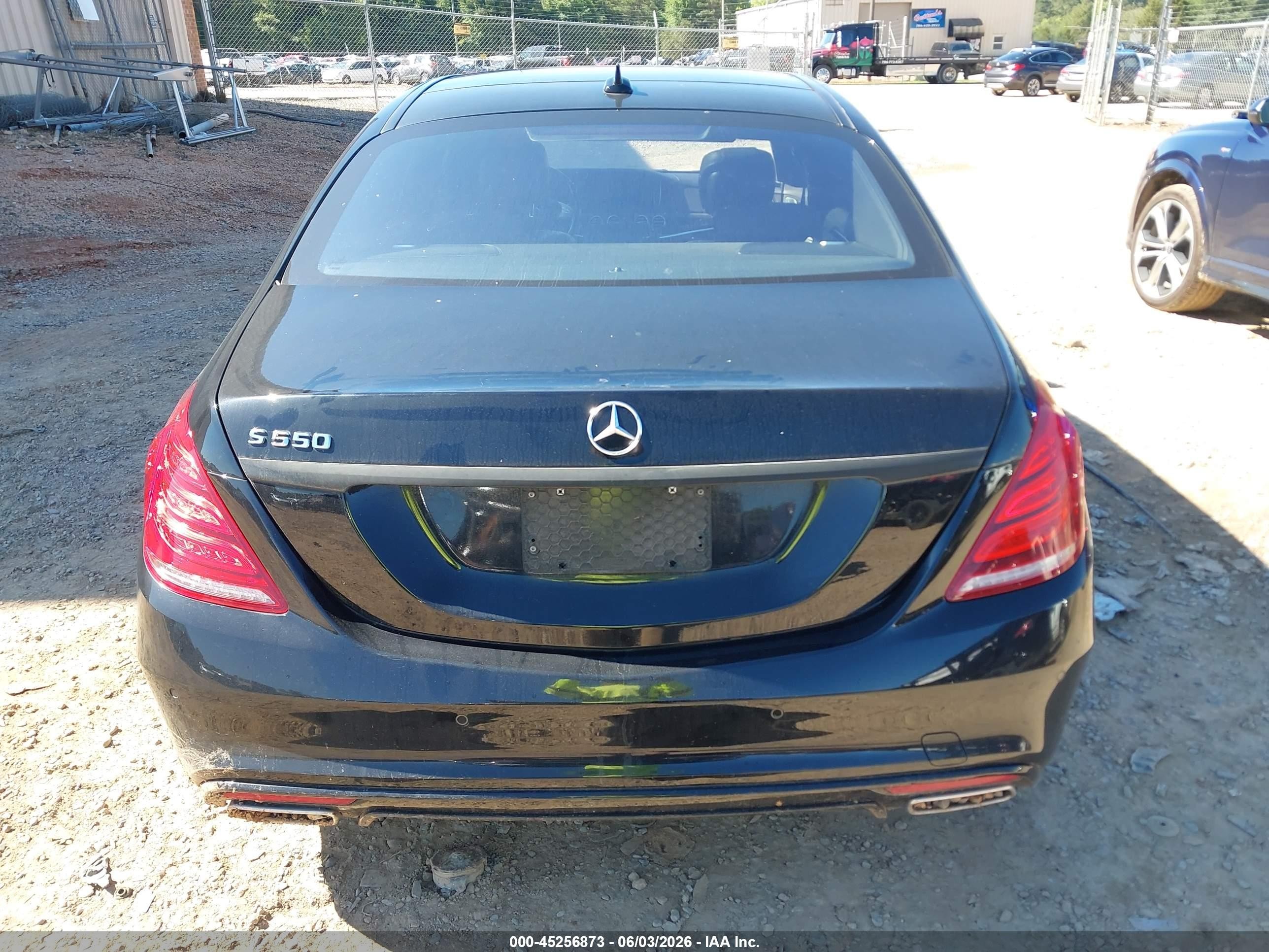 2015 Mercedes-benz S 550   Black vin: WDDUG8CB7FA186203