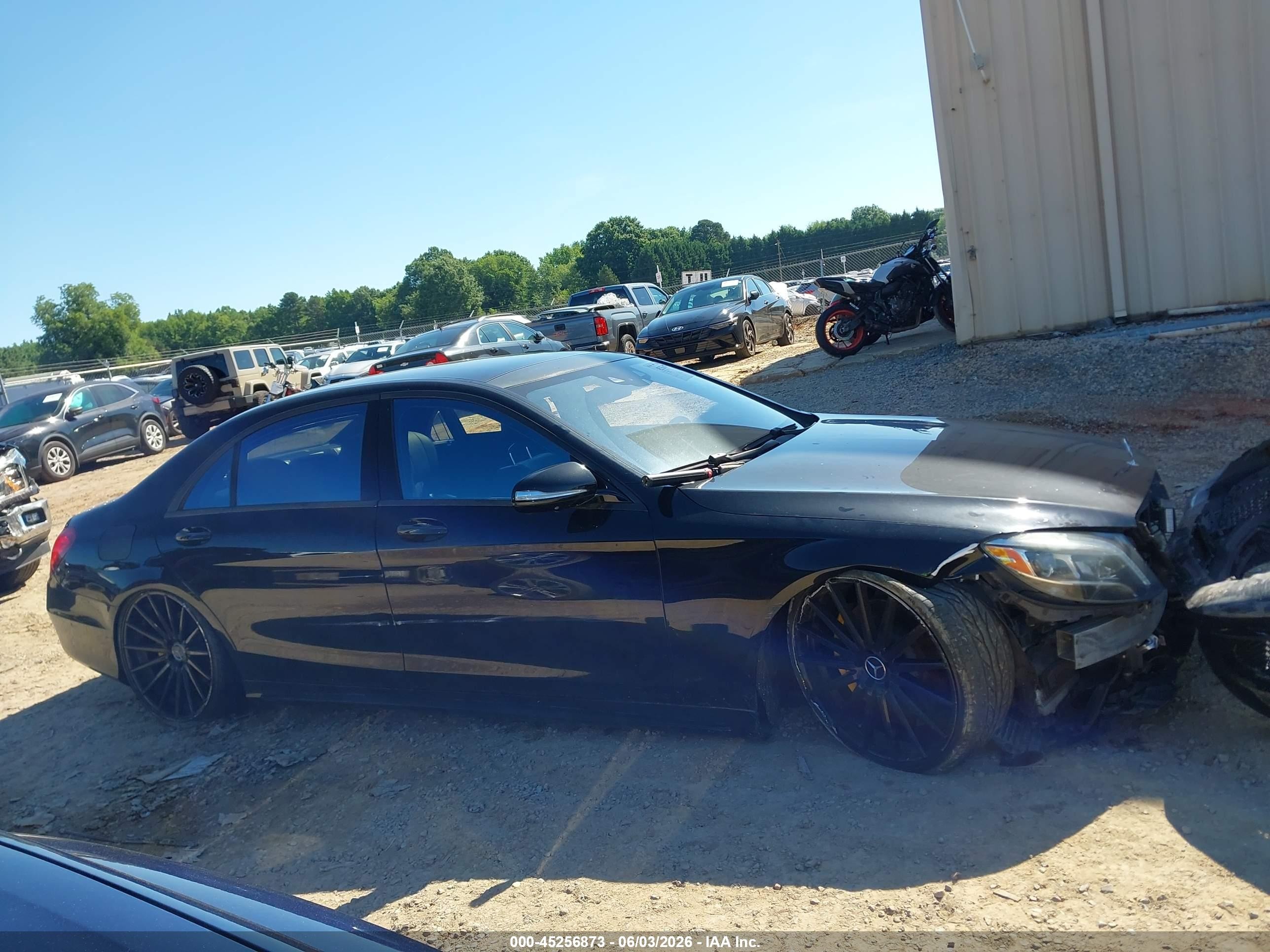 2015 Mercedes-benz S 550   Black vin: WDDUG8CB7FA186203