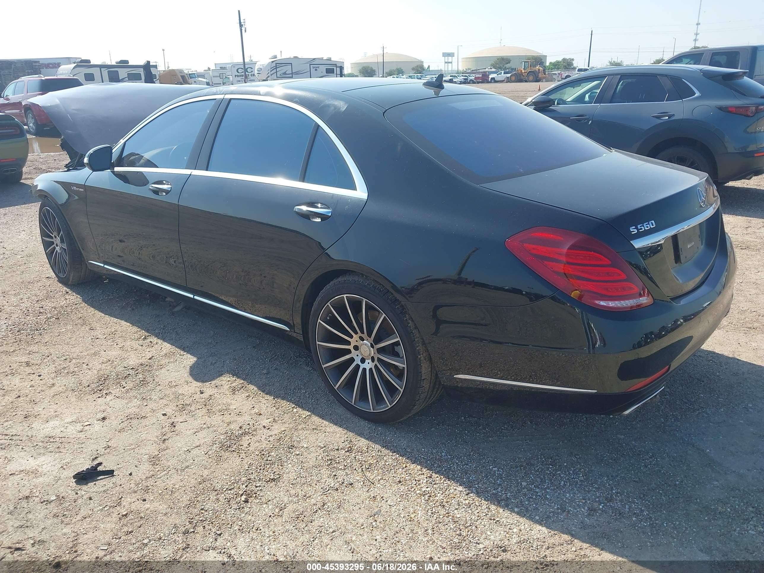 2015 Mercedes-benz S 550 Черный vin: WDDUG8CB7FA201282