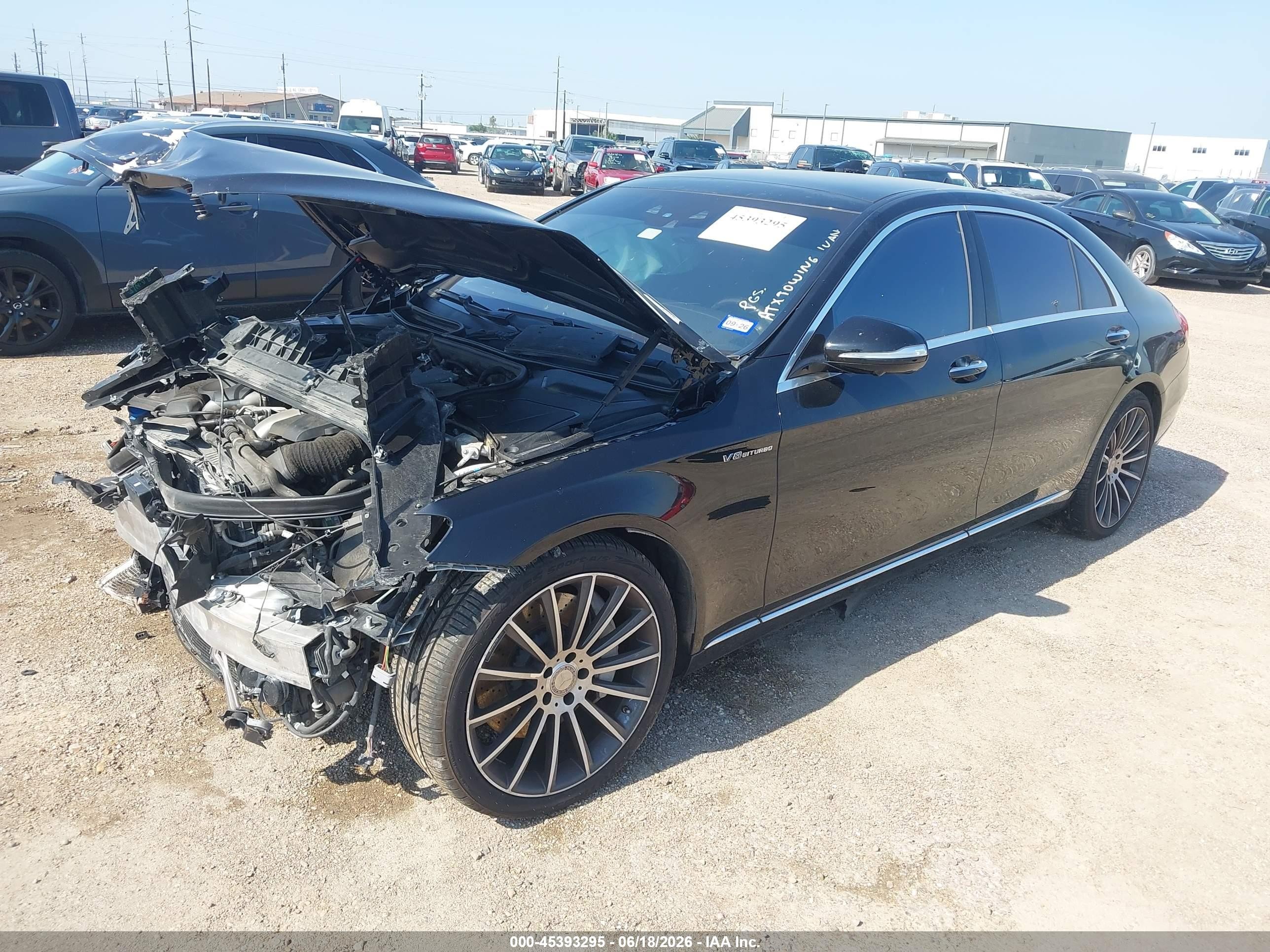 2015 Mercedes-benz S 550 Черный vin: WDDUG8CB7FA201282