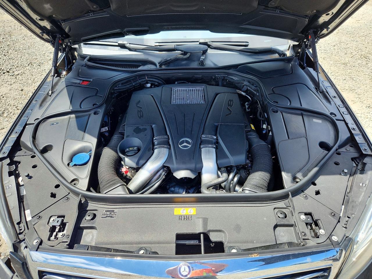 2014 Mercedes-benz S 550 Blue vin: WDDUG8CB8EA016611