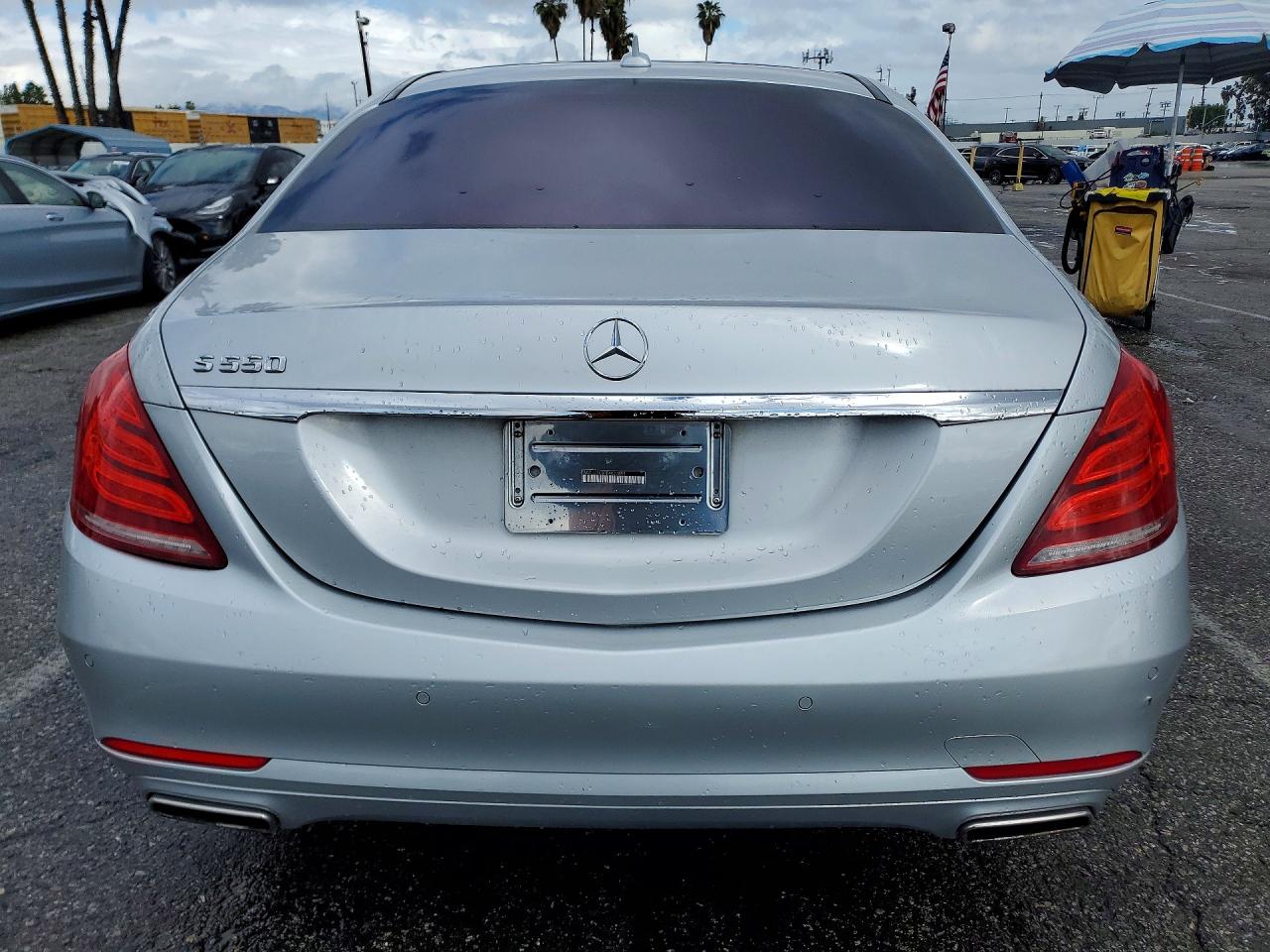 2014 Mercedes-benz S 550 Silver vin: WDDUG8CB8EA022893