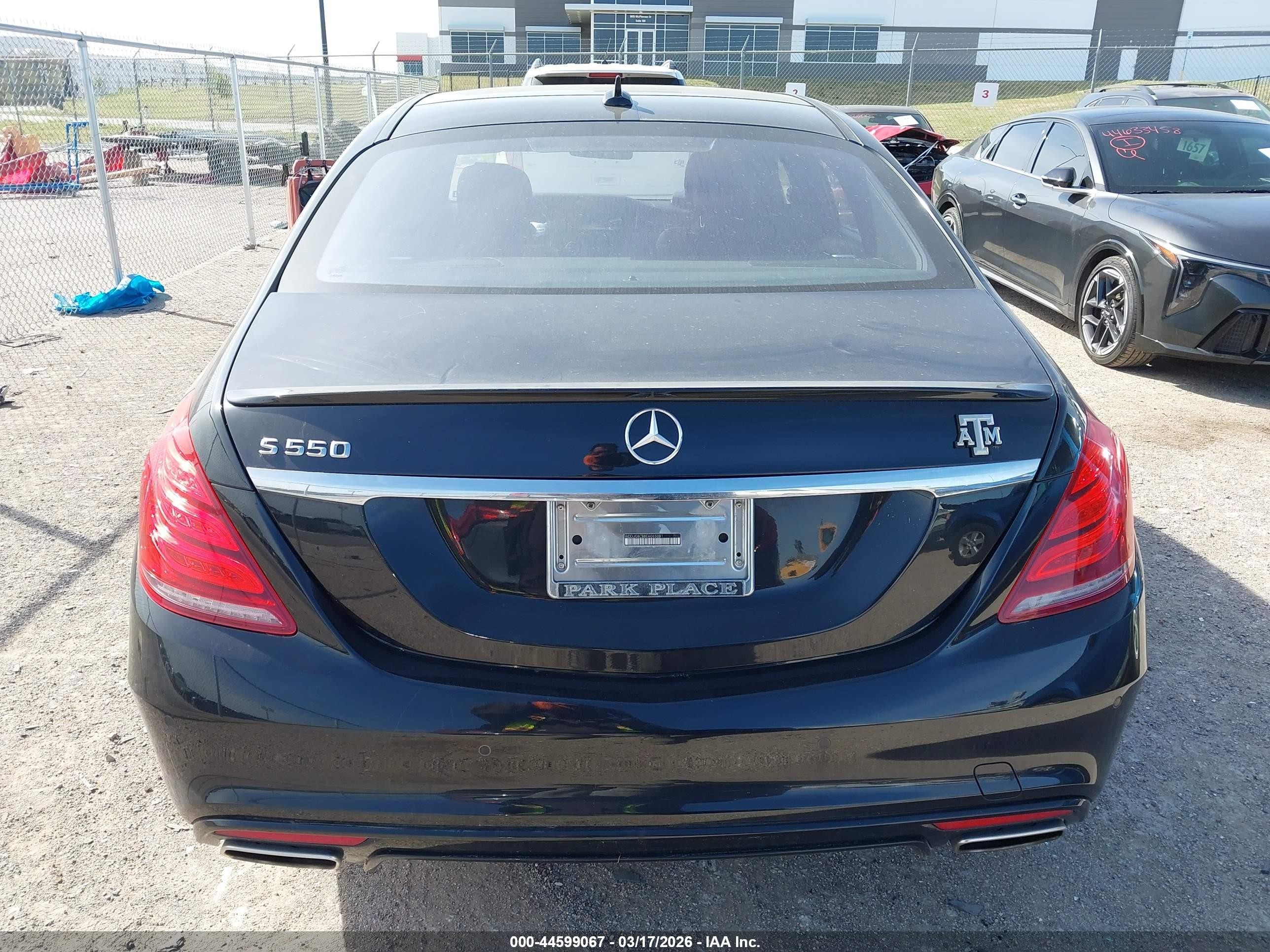 2014 Mercedes-benz S 550   Black vin: WDDUG8CB8EA065081