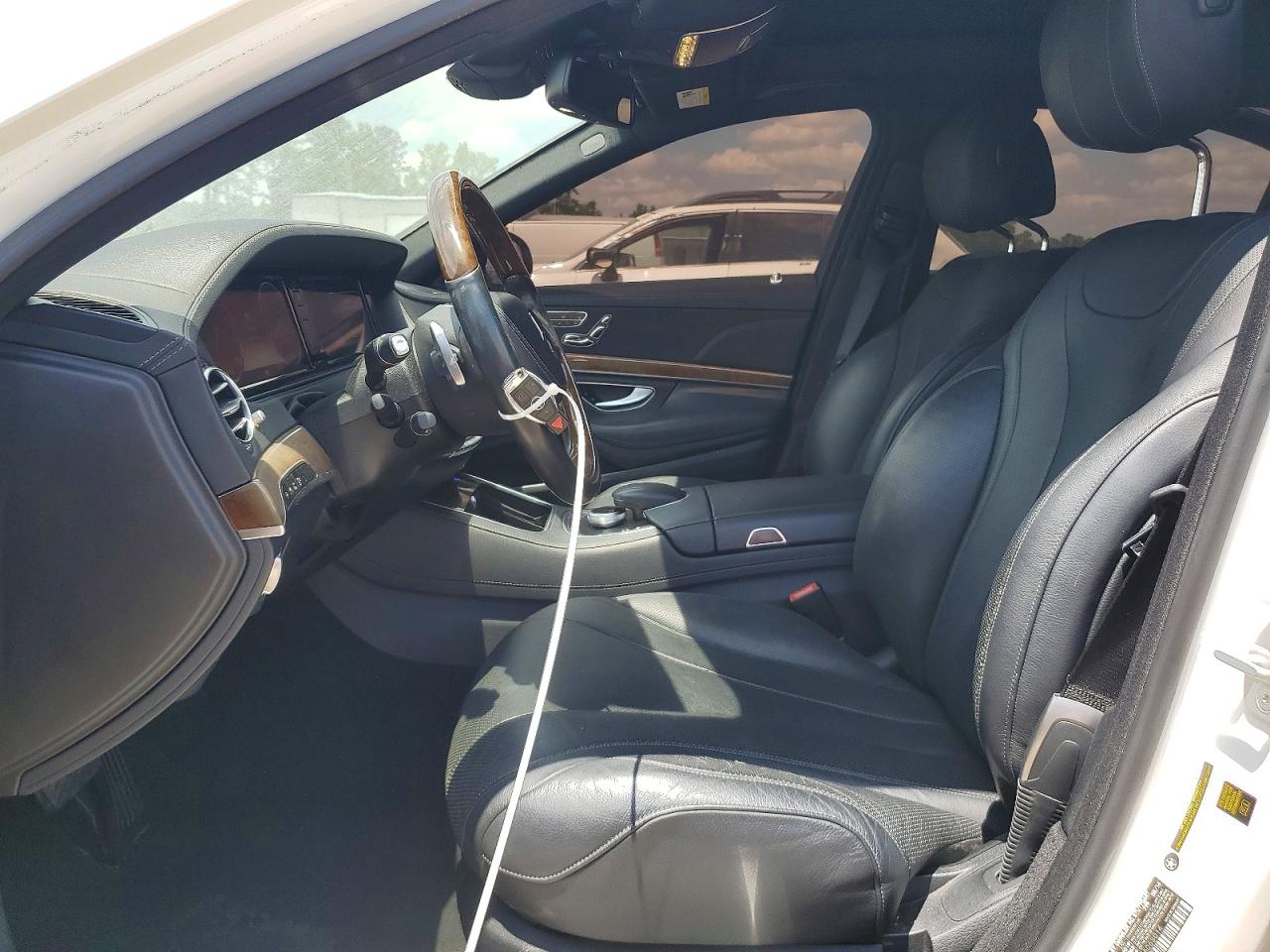 2014 Mercedes-benz S 550 White vin: WDDUG8CB8EA068014