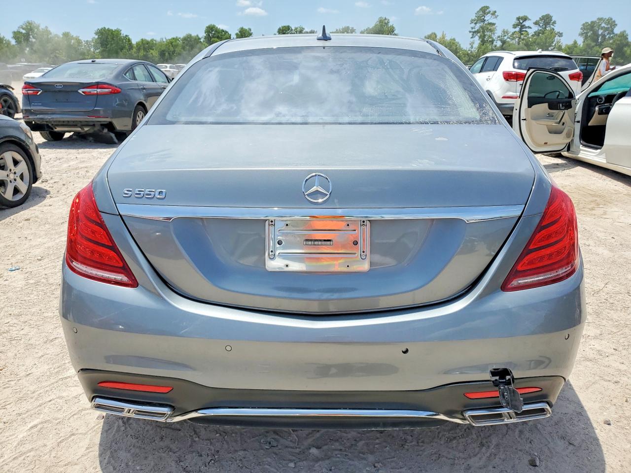 2015 Mercedes-benz S 550 Gray vin: WDDUG8CB8FA104799