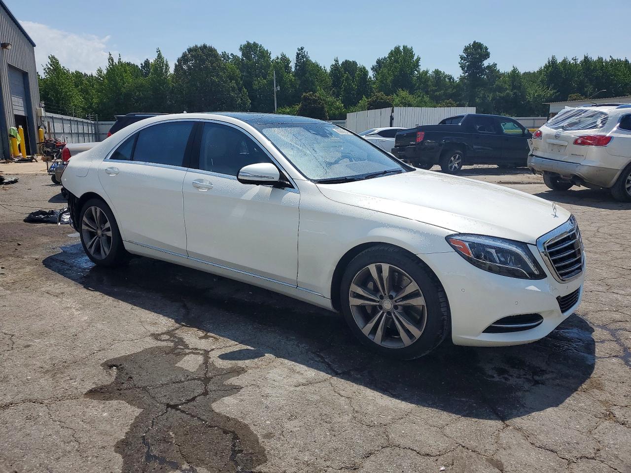 2015 Mercedes-benz S 550 White vin: WDDUG8CB8FA120095