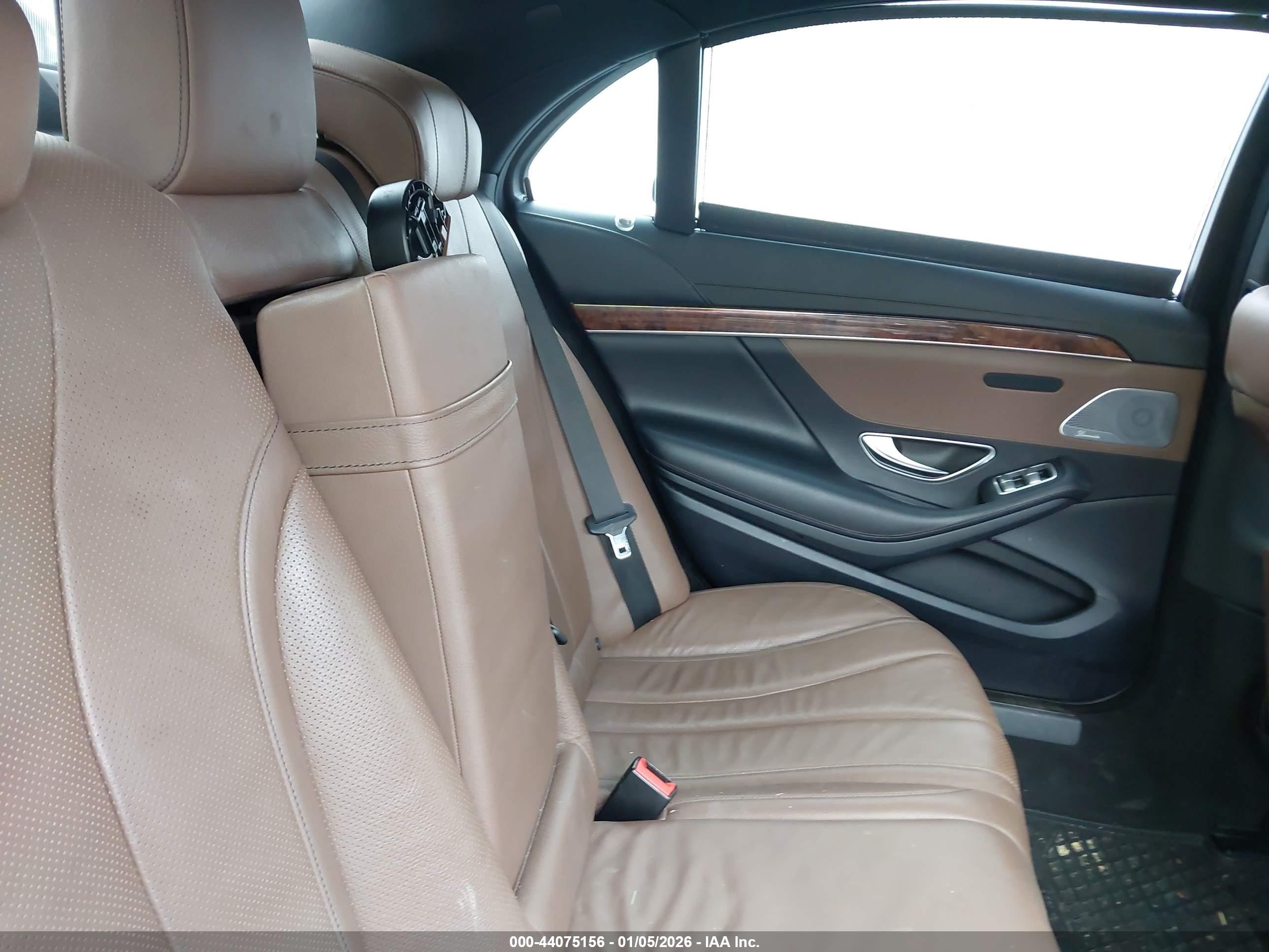 2014 Mercedes-benz S 550   Black vin: WDDUG8CB9EA018979