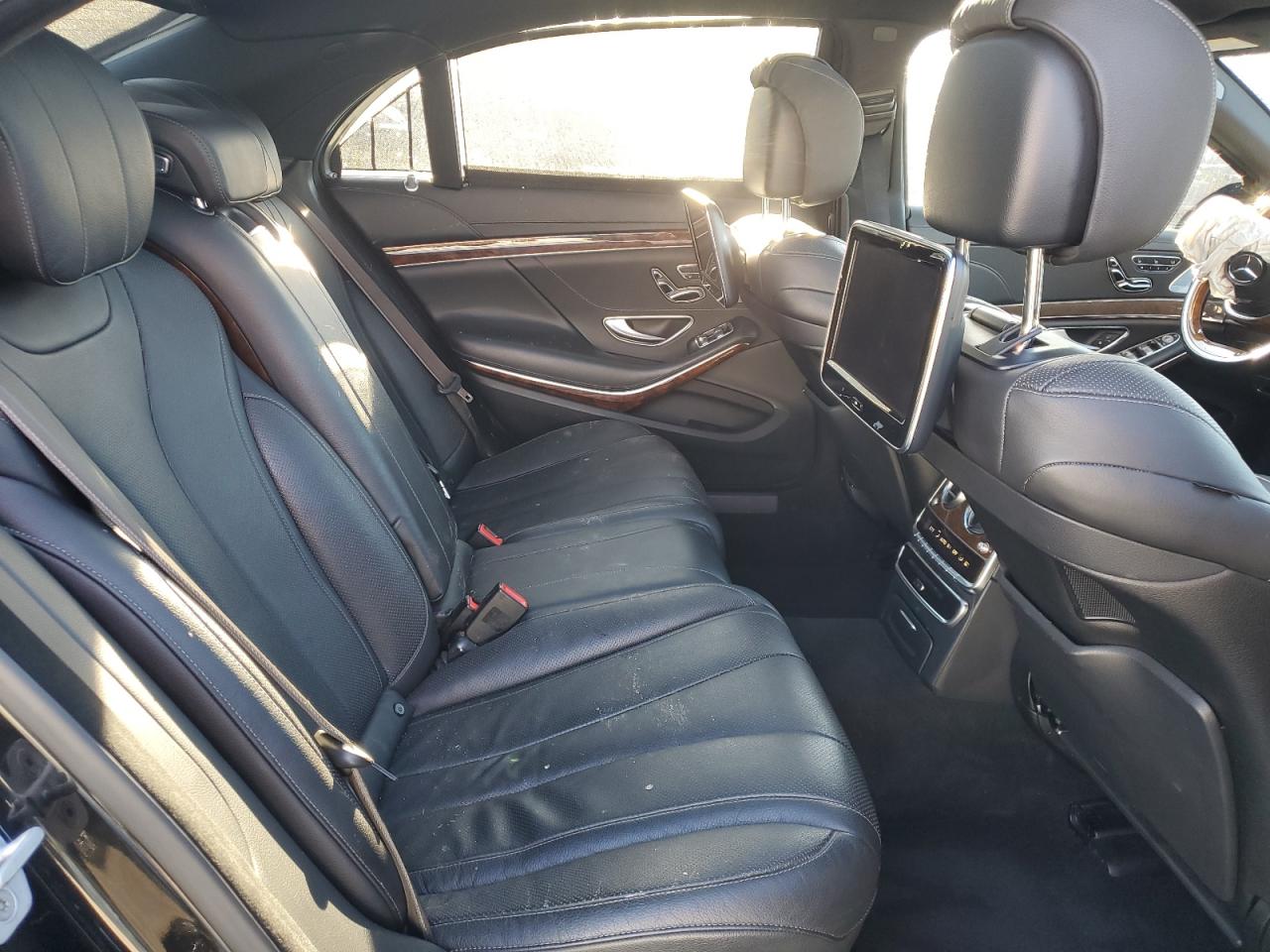 2014 Mercedes-benz S 550 Черный vin: WDDUG8CB9EA026113