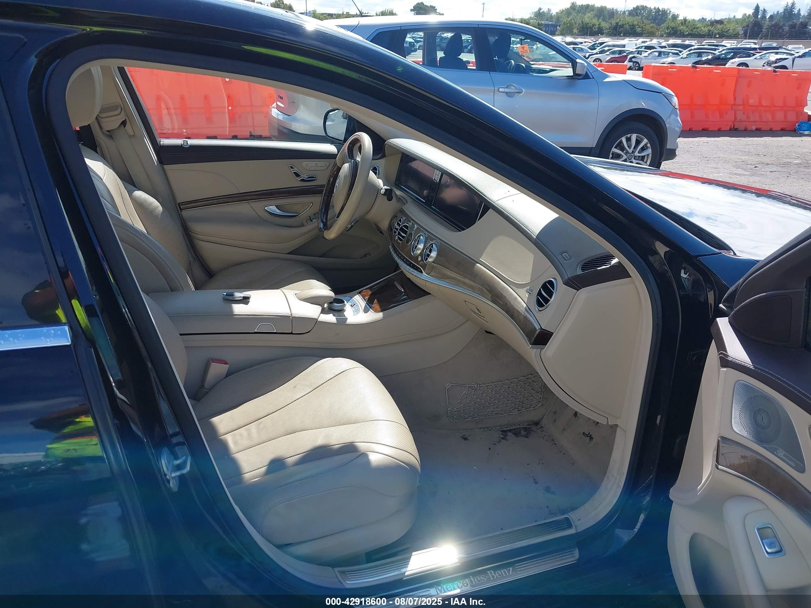2014 Mercedes-benz S 550   Black vin: WDDUG8CB9EA029741
