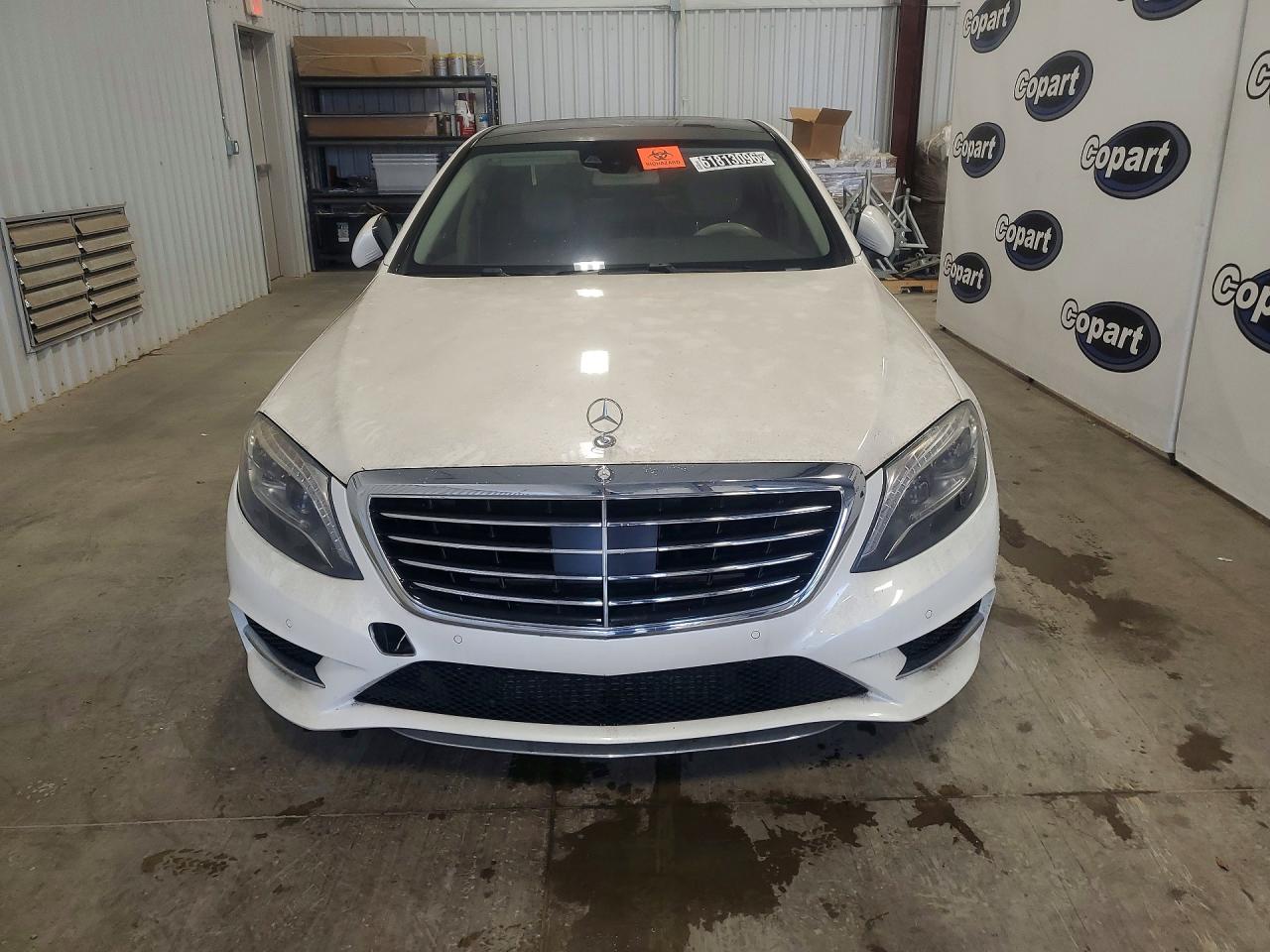2014 Mercedes-benz S 550 White vin: WDDUG8CB9EA057992