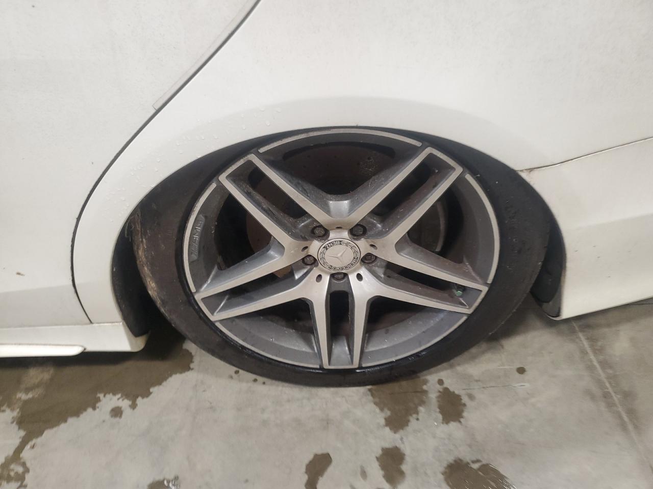 2014 Mercedes-benz S 550 White vin: WDDUG8CB9EA057992 Damage: Left Rear Wheel, Curb Rash, 2 To 3 Inches