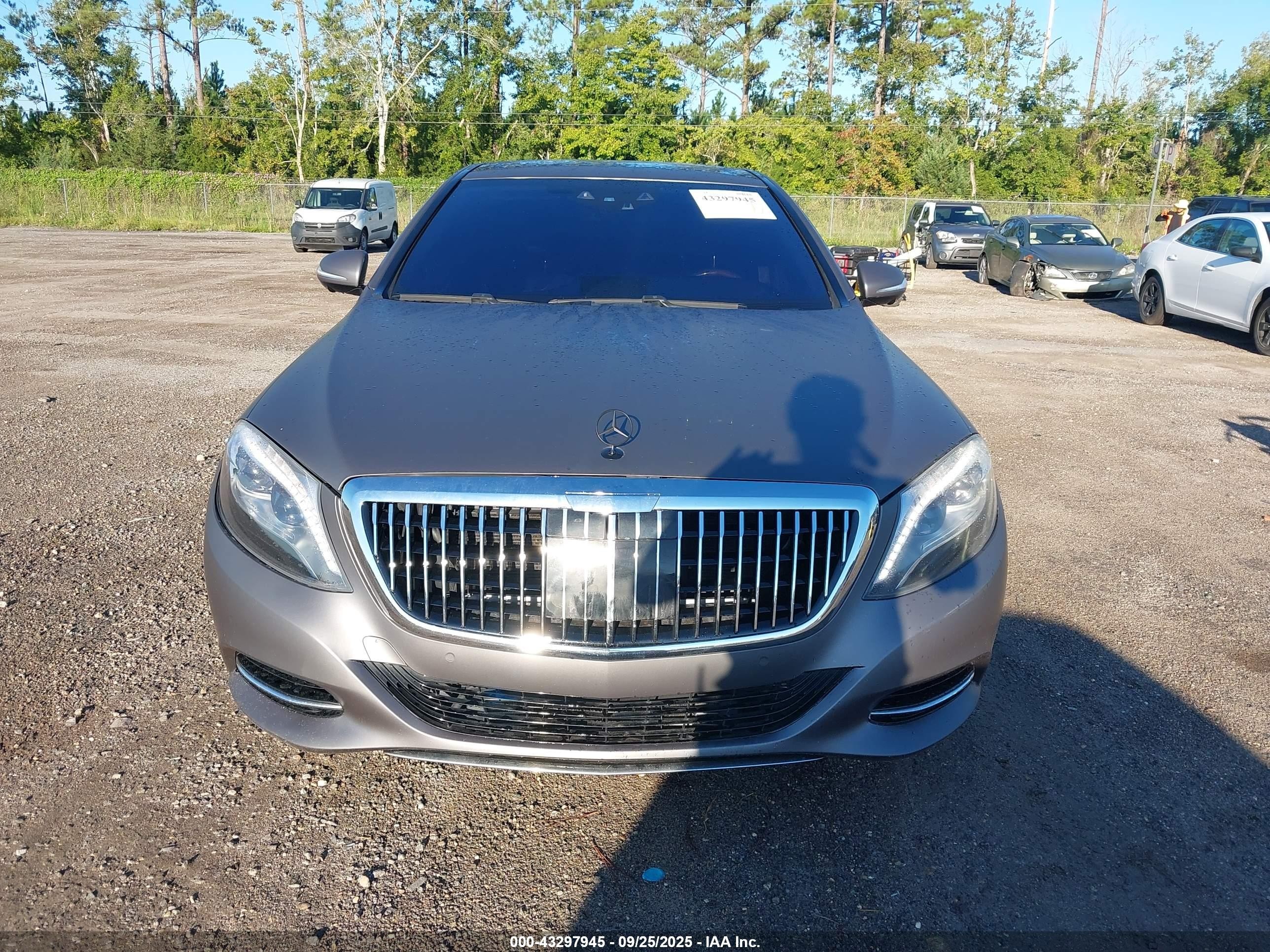 2014 Mercedes-benz S 550   Коричневый vin: WDDUG8CB9EA066921