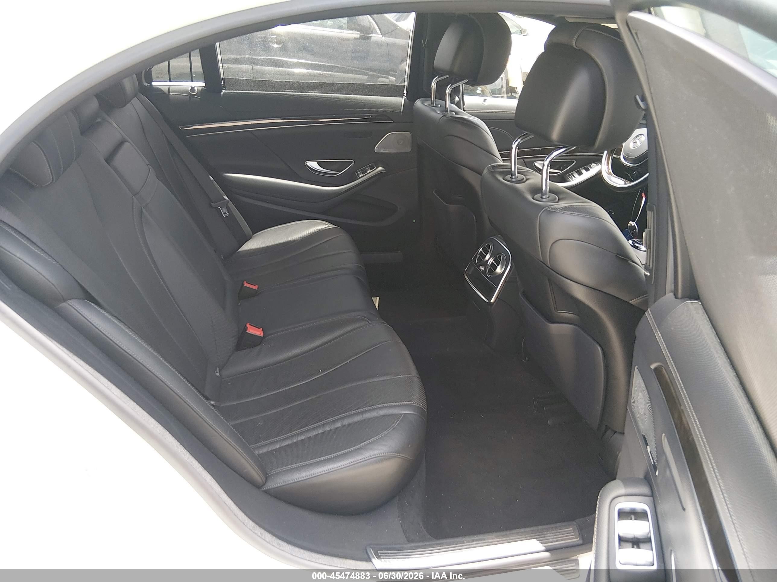 2015 Mercedes-benz S 550 White vin: WDDUG8CB9FA068864