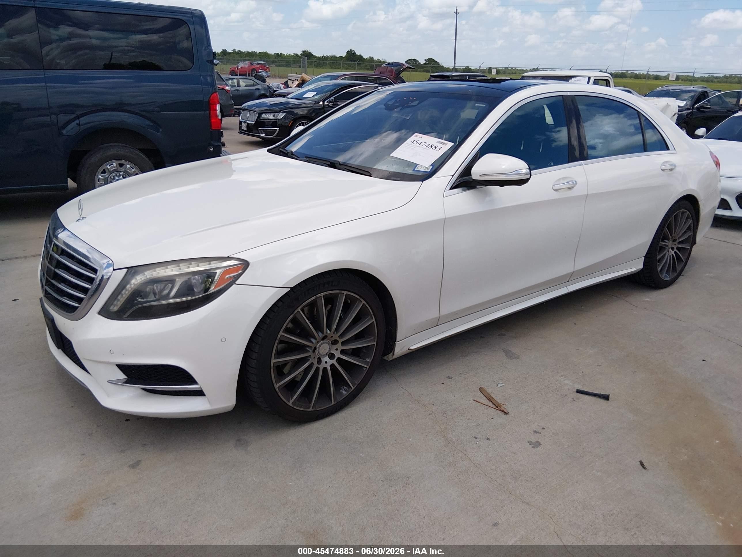2015 Mercedes-benz S 550 White vin: WDDUG8CB9FA068864