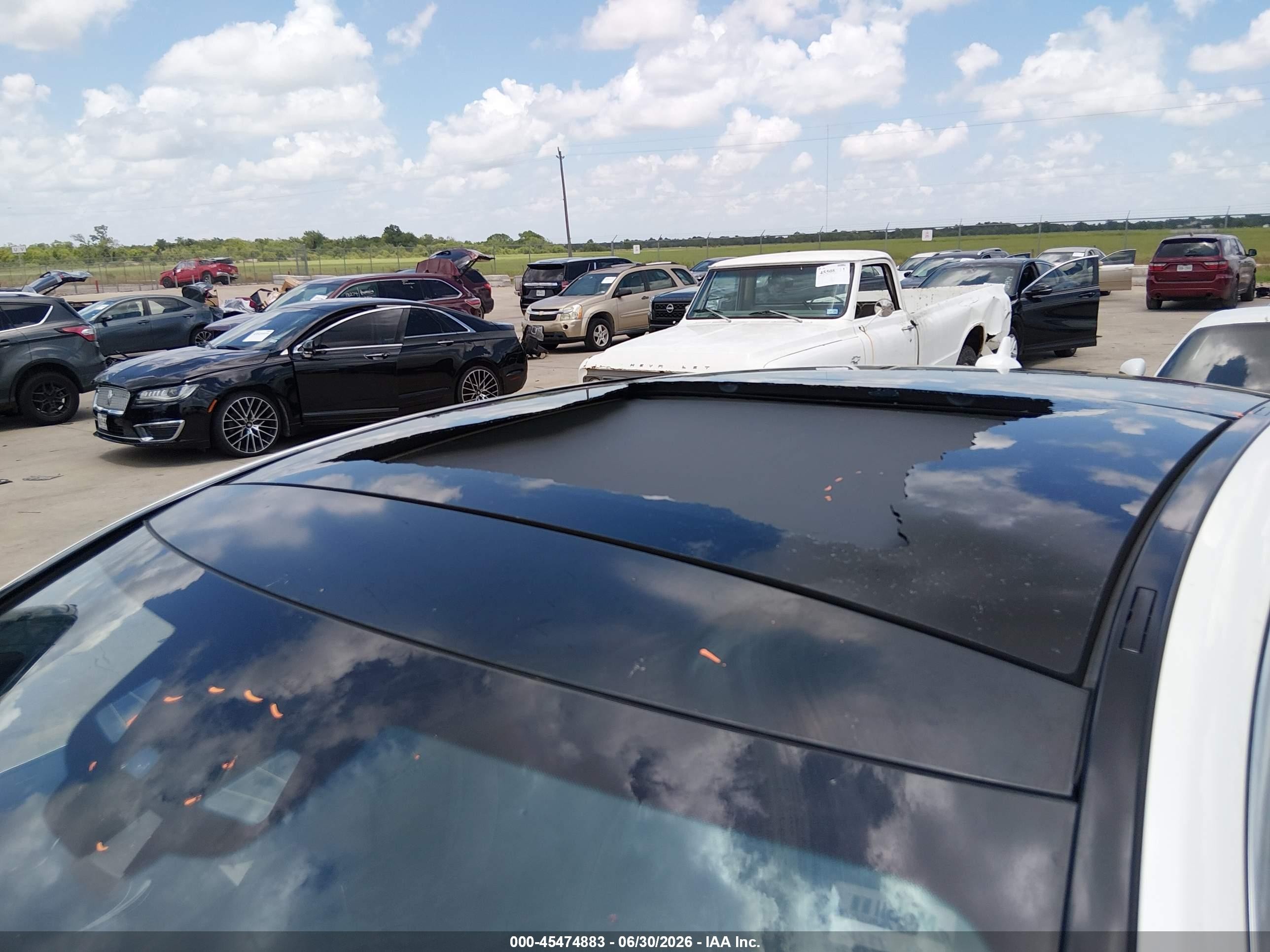 2015 Mercedes-benz S 550 White vin: WDDUG8CB9FA068864