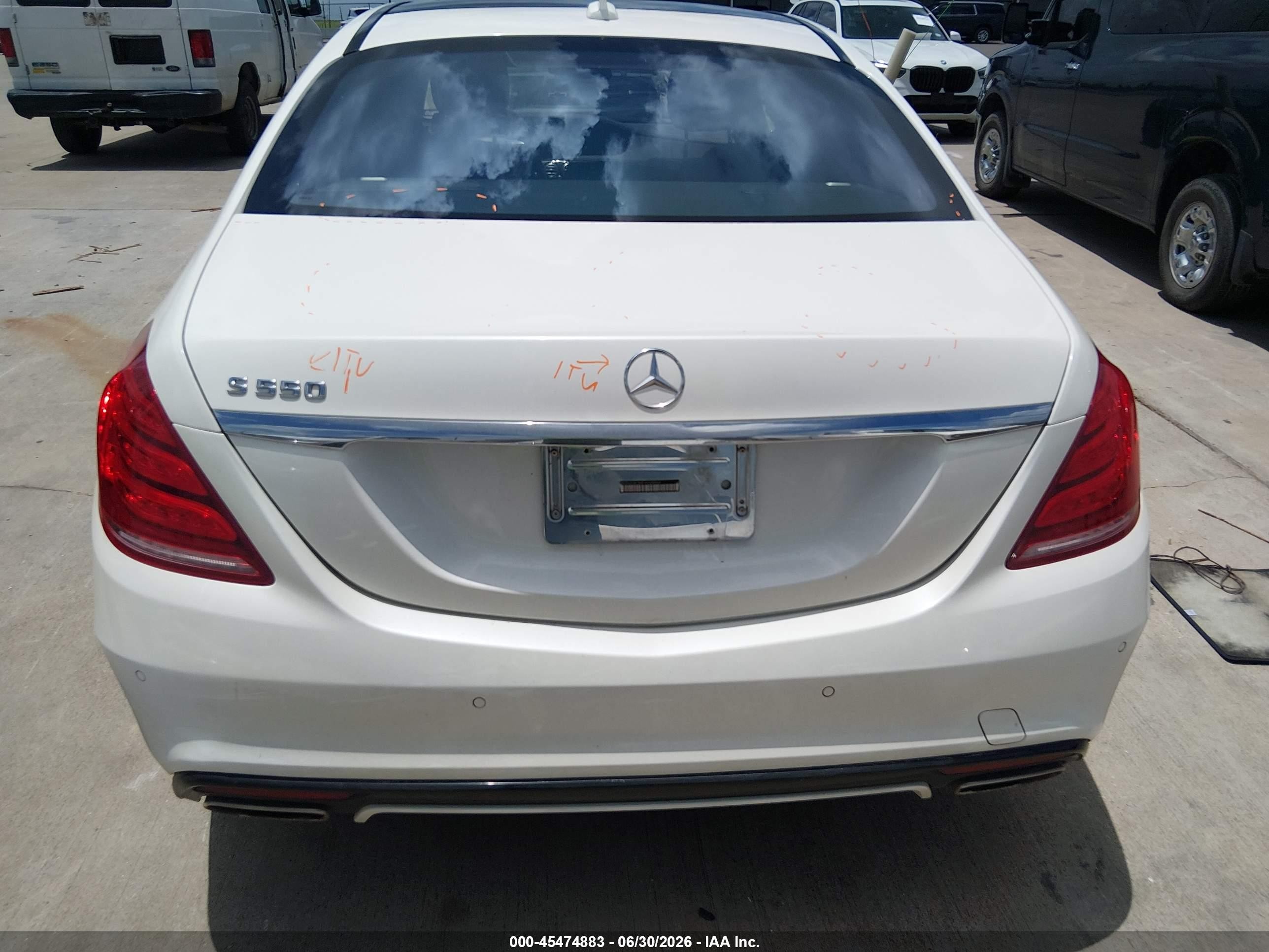 2015 Mercedes-benz S 550 White vin: WDDUG8CB9FA068864