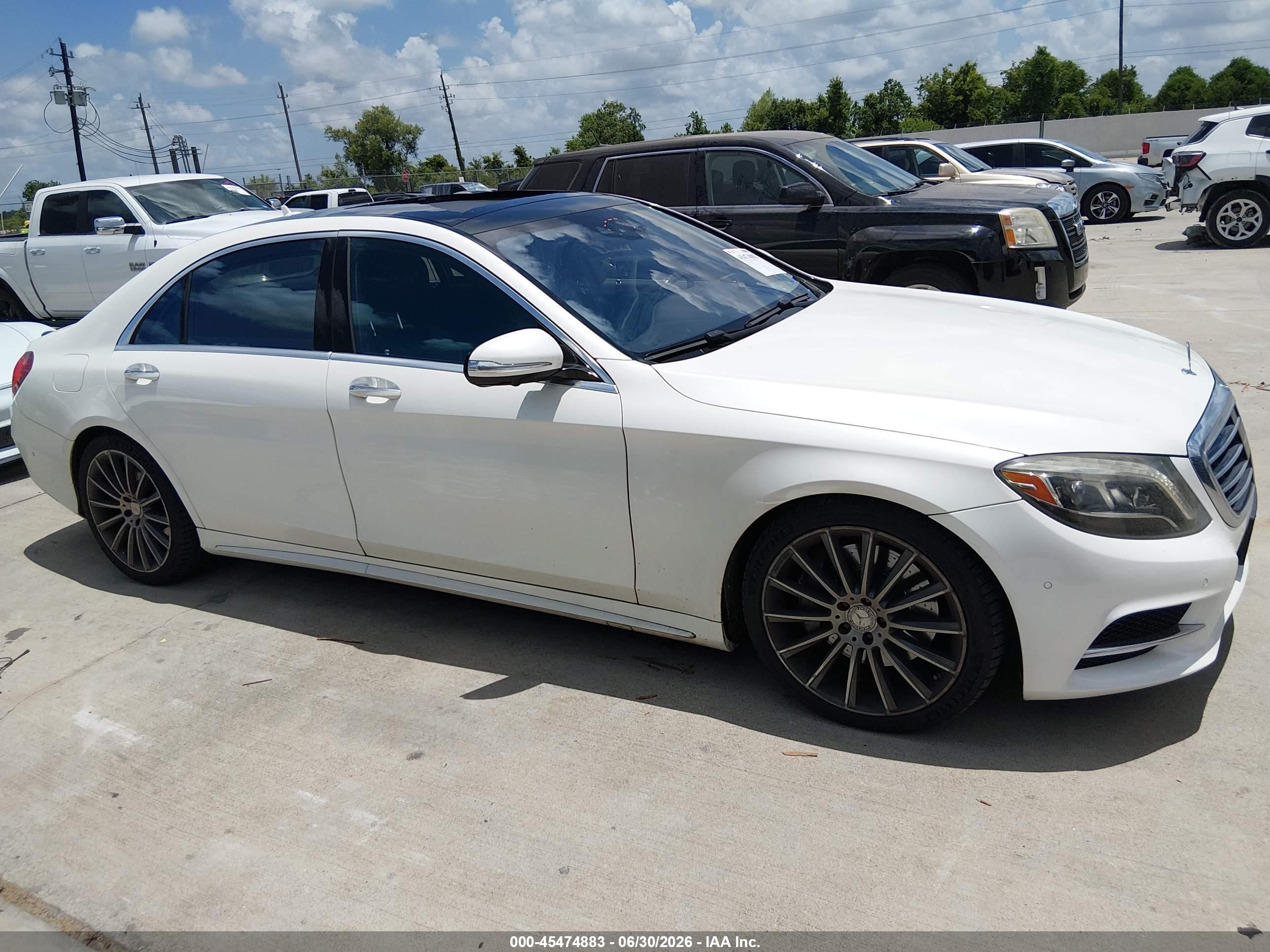 2015 Mercedes-benz S 550 White vin: WDDUG8CB9FA068864