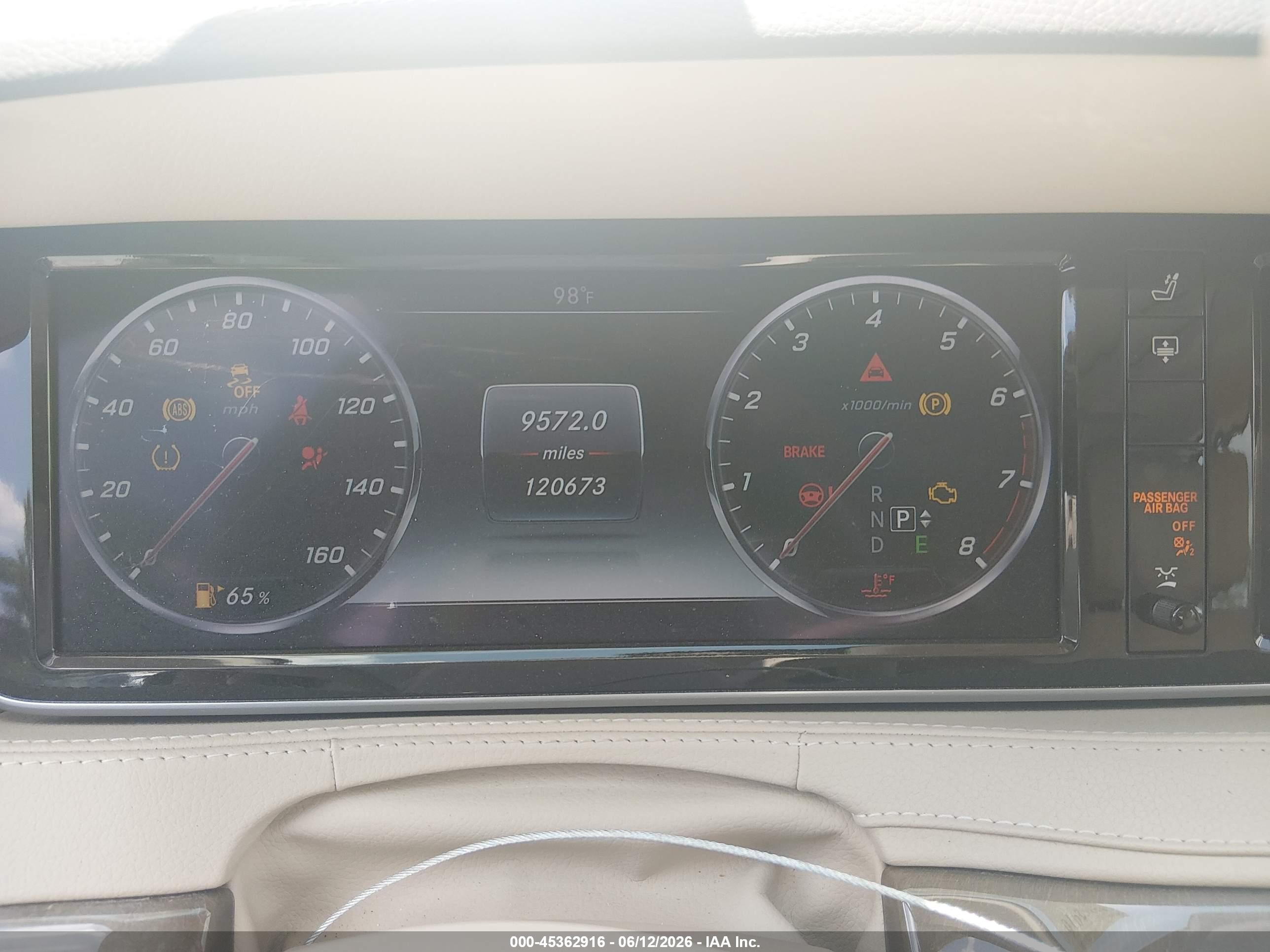 2015 Mercedes-benz S 550   White vin: WDDUG8CB9FA100292