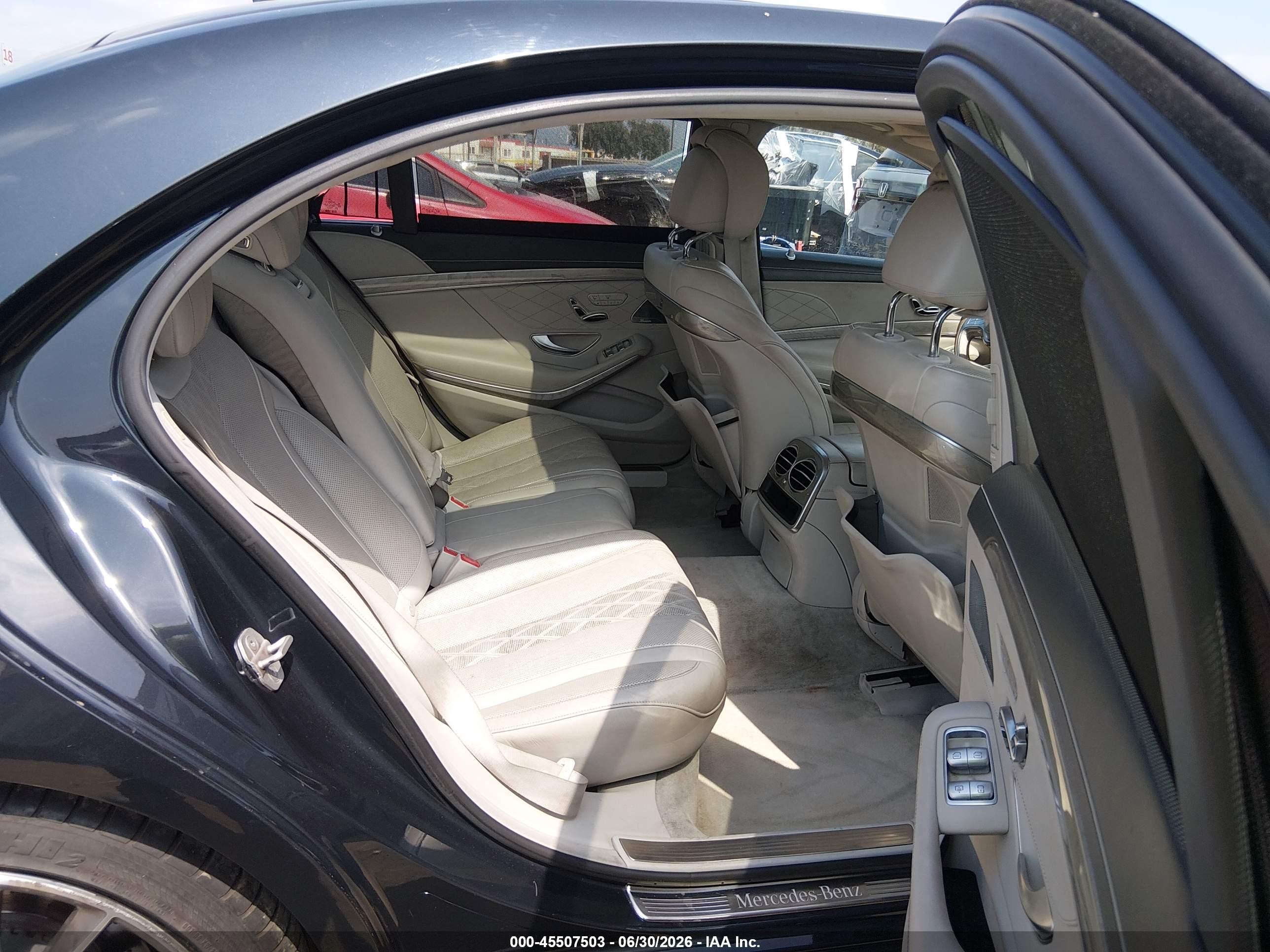 2015 Mercedes-benz S 550 Gray vin: WDDUG8CB9FA110661