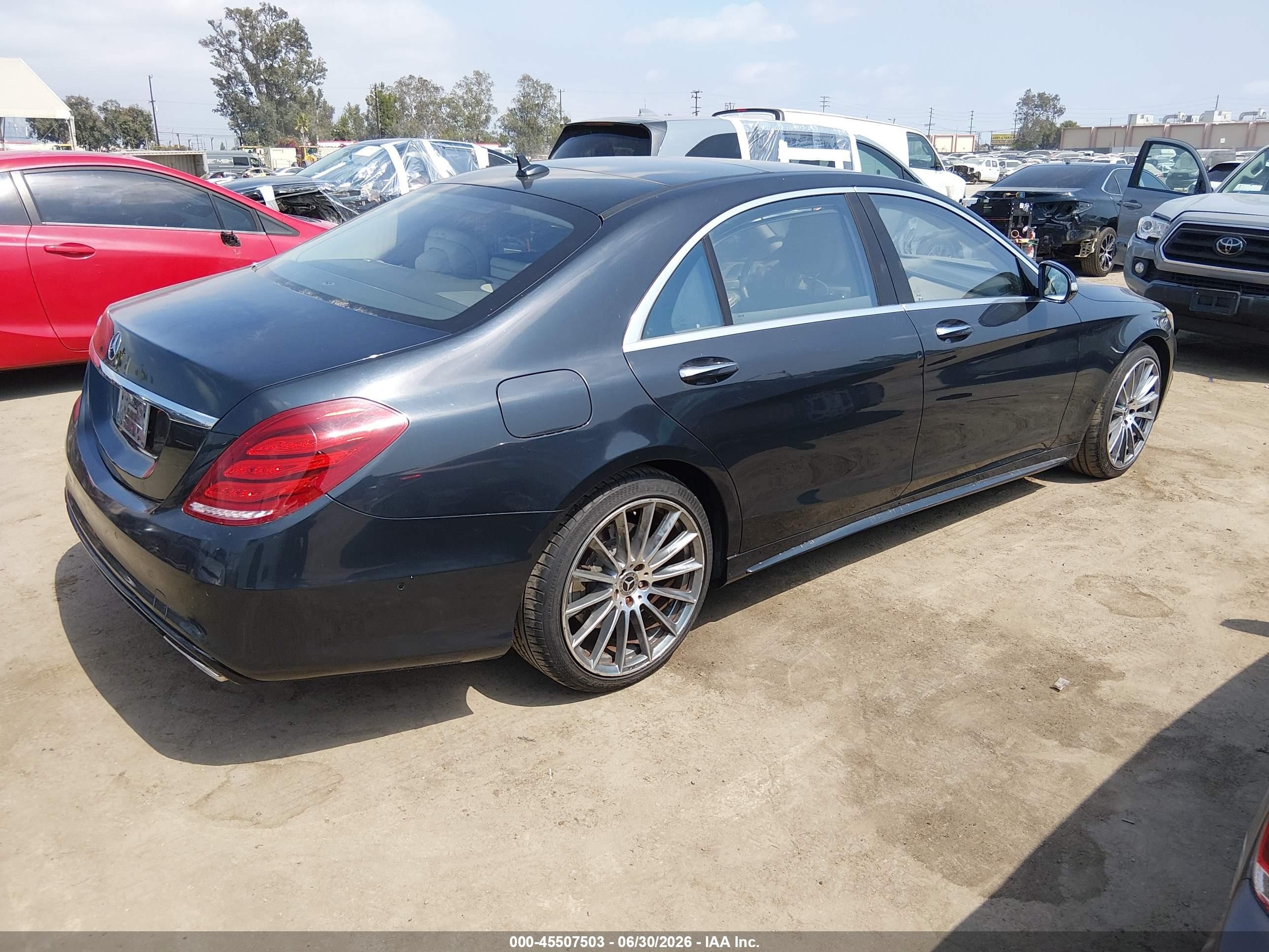 2015 Mercedes-benz S 550 Gray vin: WDDUG8CB9FA110661