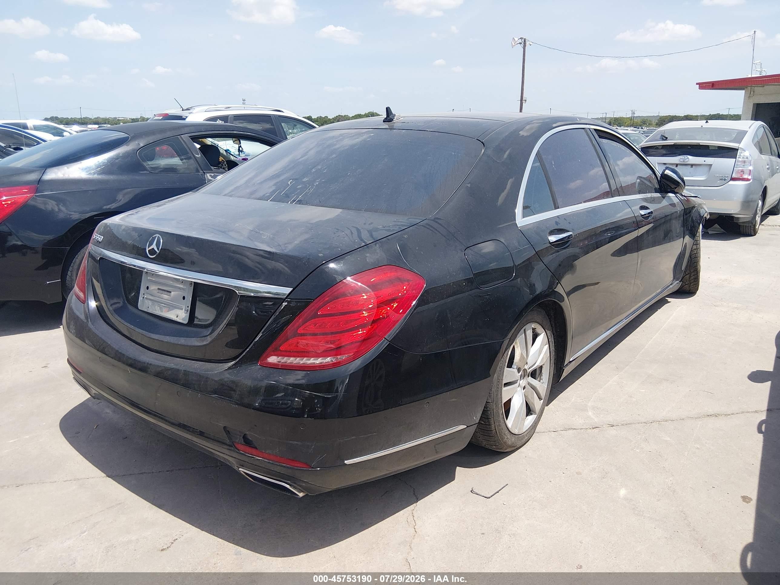 2015 Mercedes-benz S 550   Black vin: WDDUG8CB9FA113849