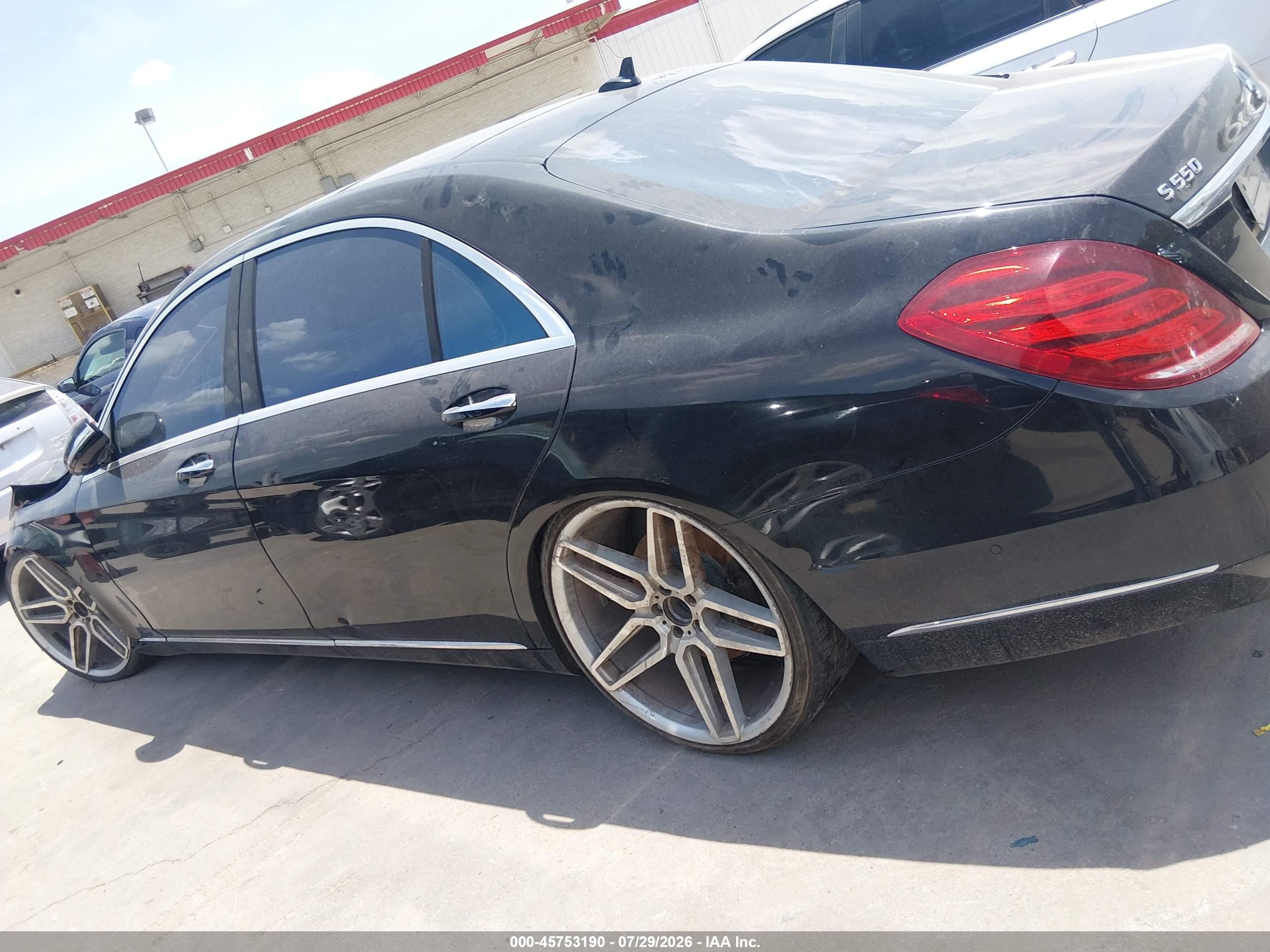 2015 Mercedes-benz S 550   Black vin: WDDUG8CB9FA113849