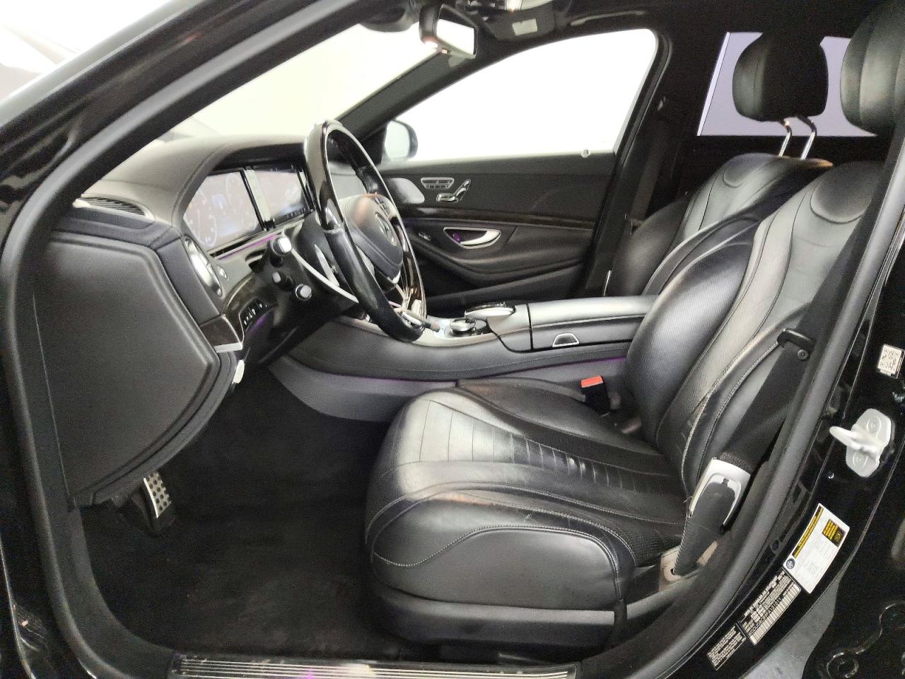 2015 Mercedes-benz S 550 Black vin: WDDUG8CB9FA131011