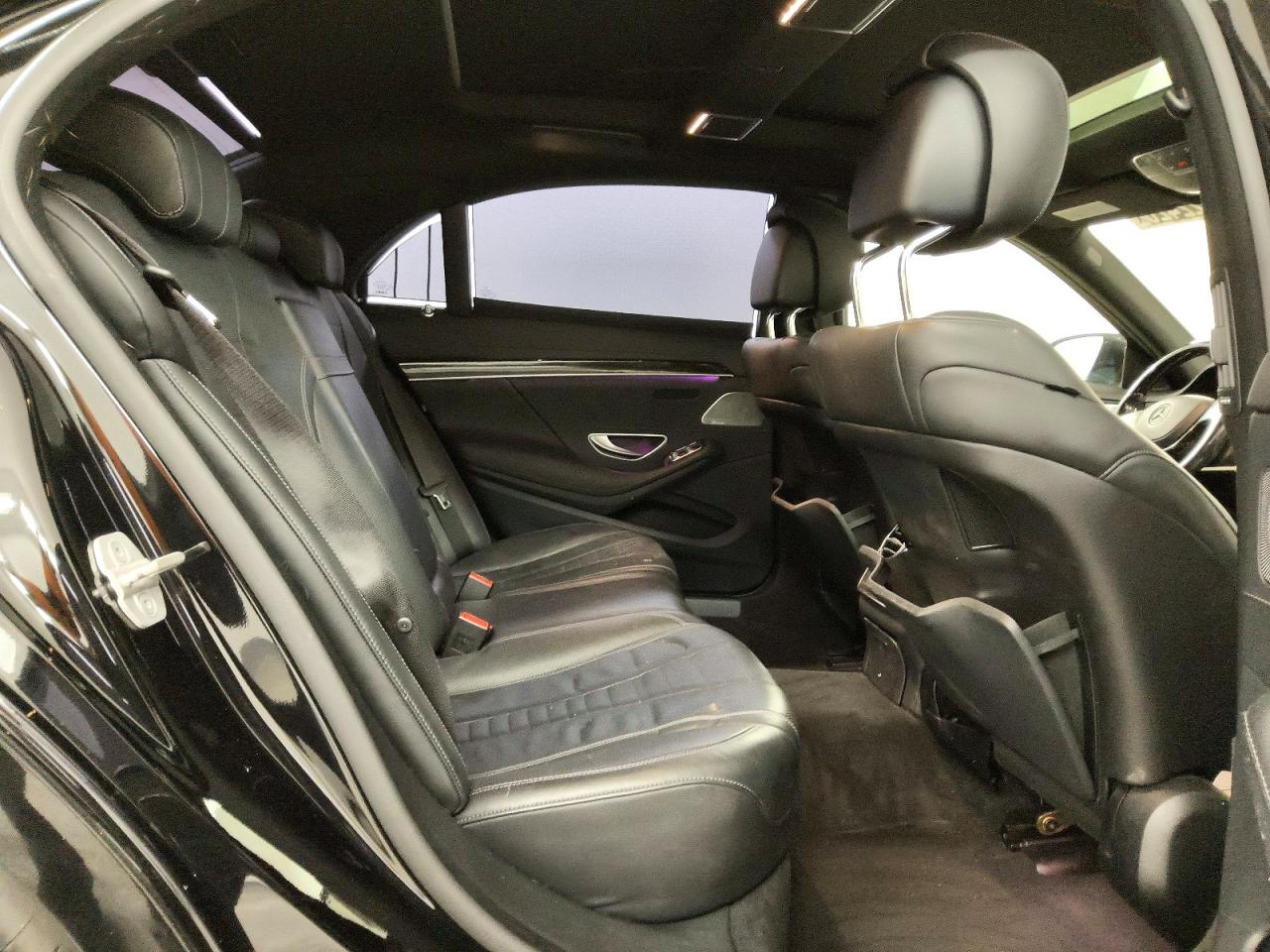 2015 Mercedes-benz S 550 Black vin: WDDUG8CB9FA131011
