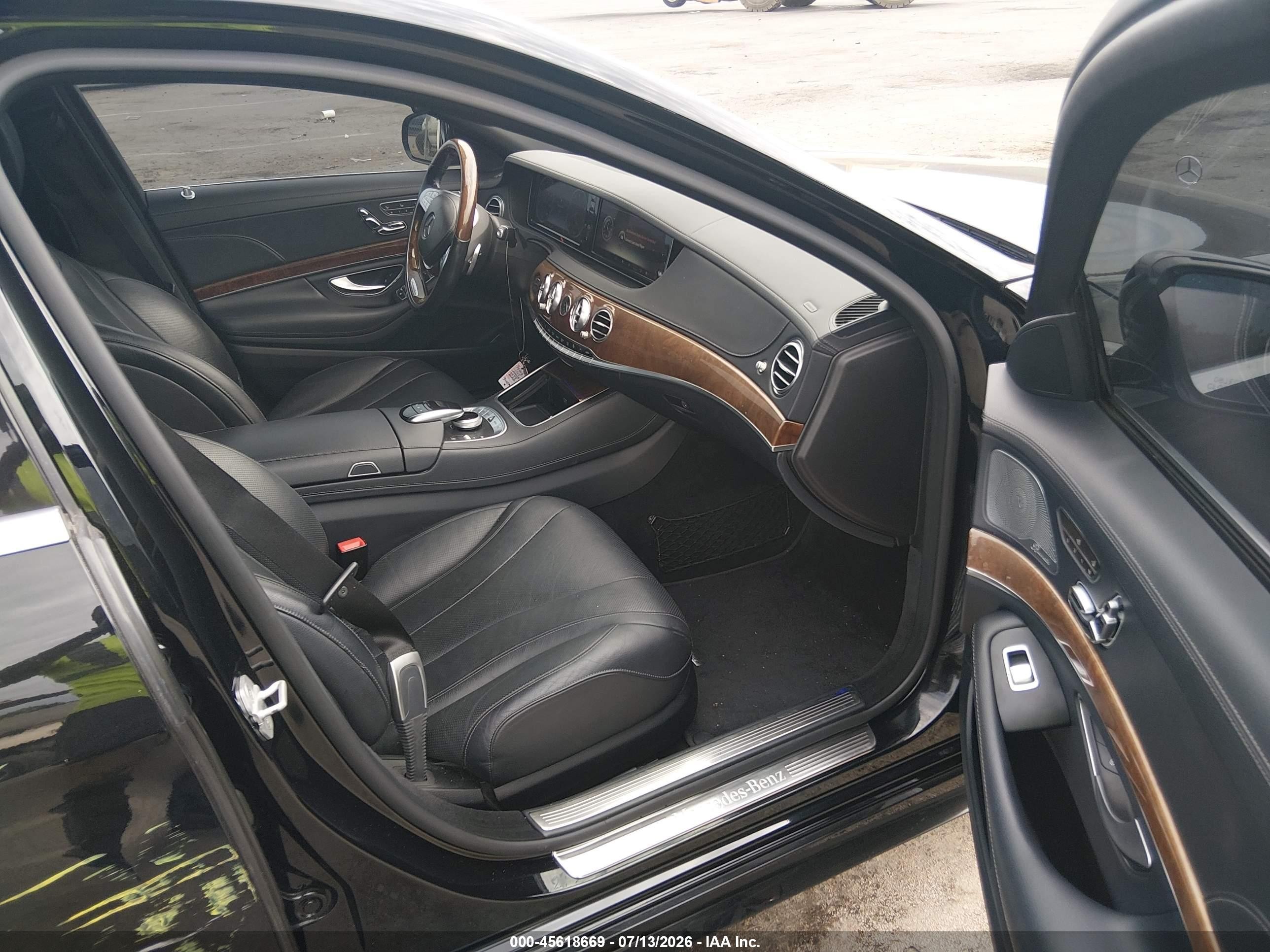 2015 Mercedes-benz S 550   Black vin: WDDUG8CB9FA144275