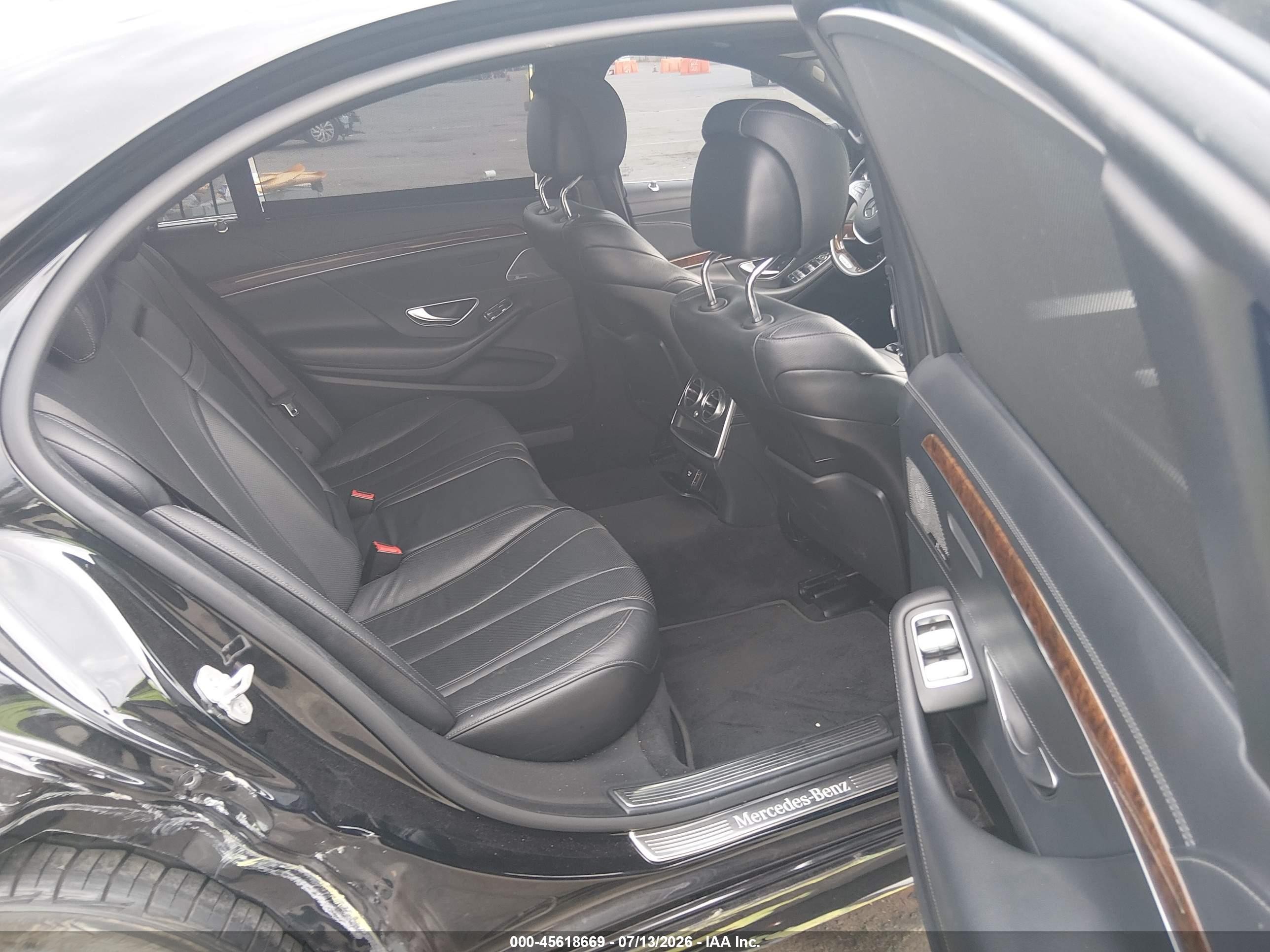 2015 Mercedes-benz S 550   Black vin: WDDUG8CB9FA144275