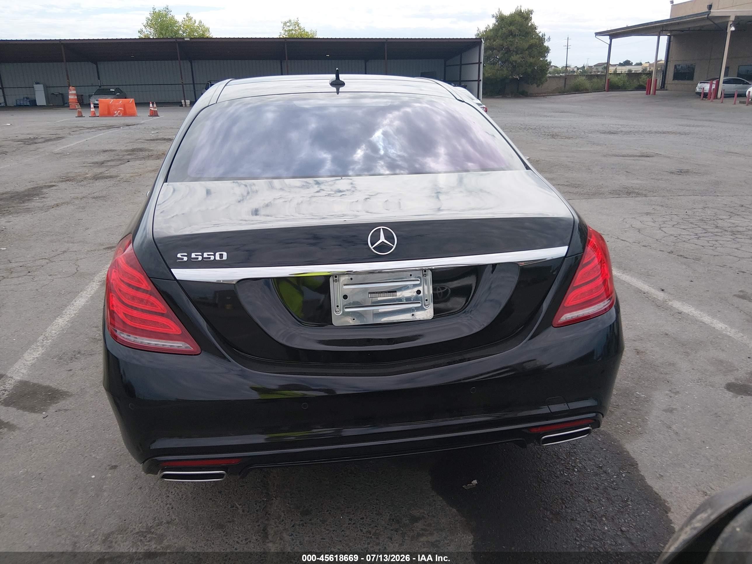 2015 Mercedes-benz S 550   Black vin: WDDUG8CB9FA144275
