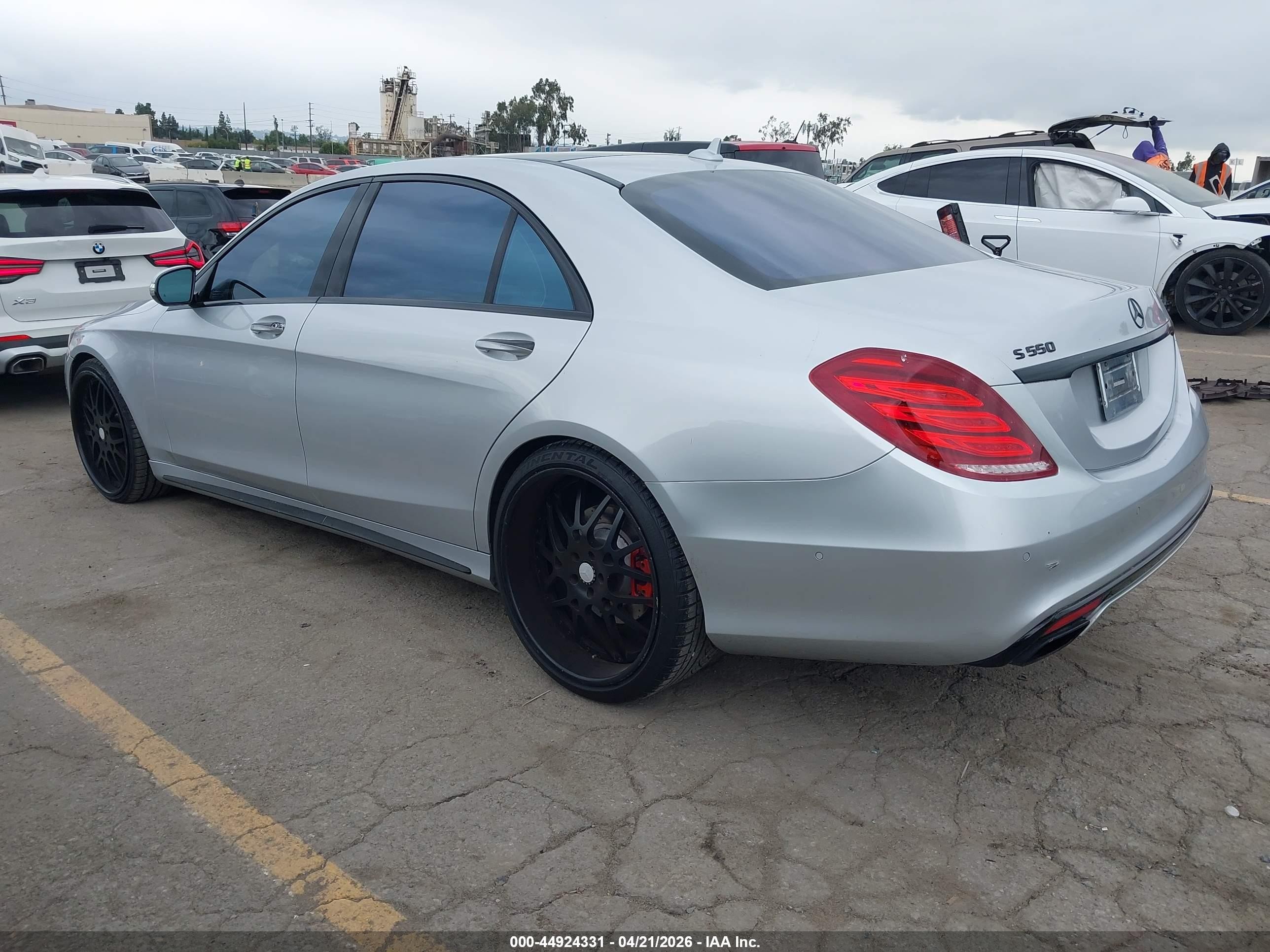 2014 Mercedes-benz S 550   Silver vin: WDDUG8CBXEA009711