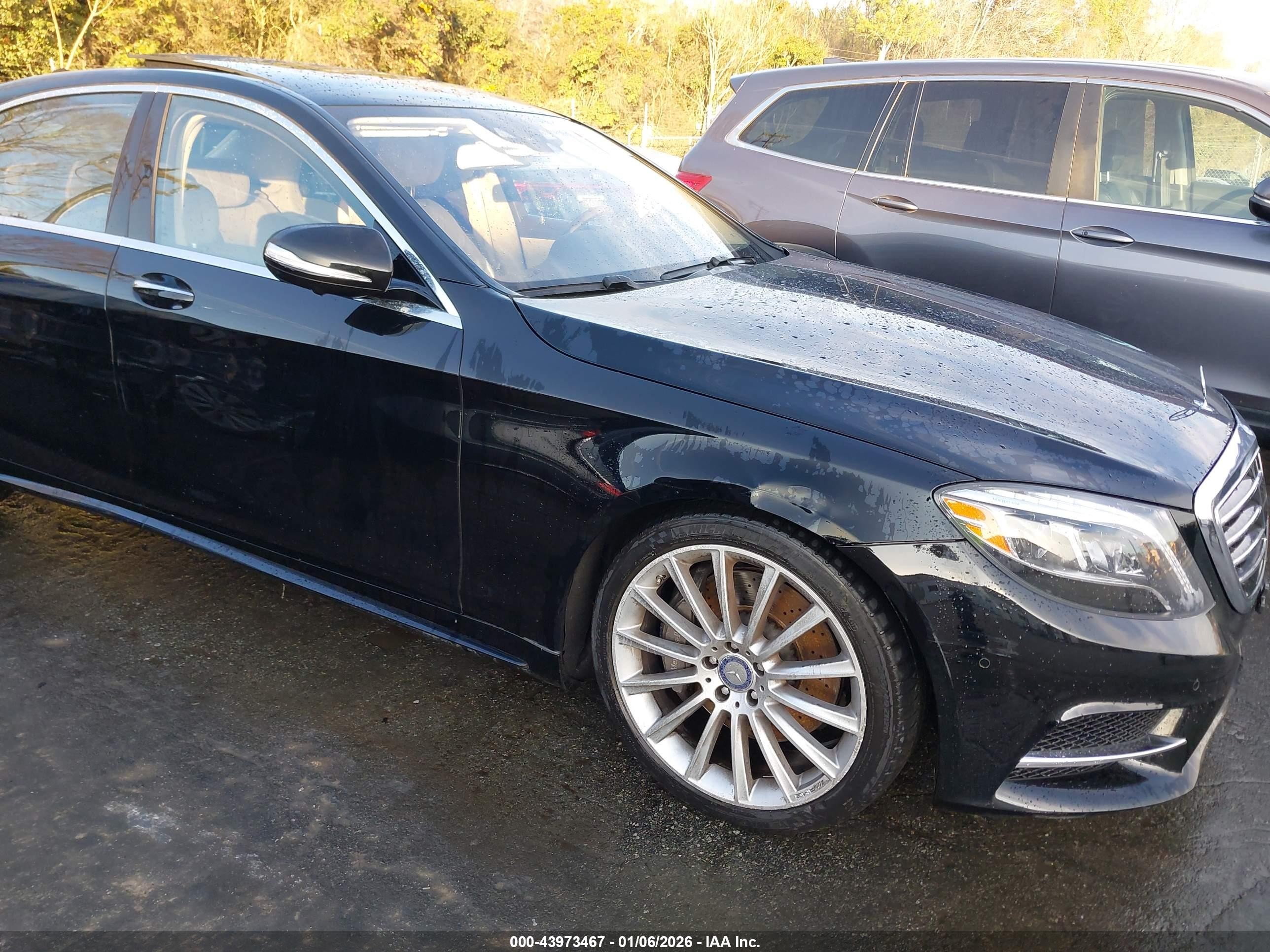 2014 Mercedes-benz S 550   Black vin: WDDUG8CBXEA013998