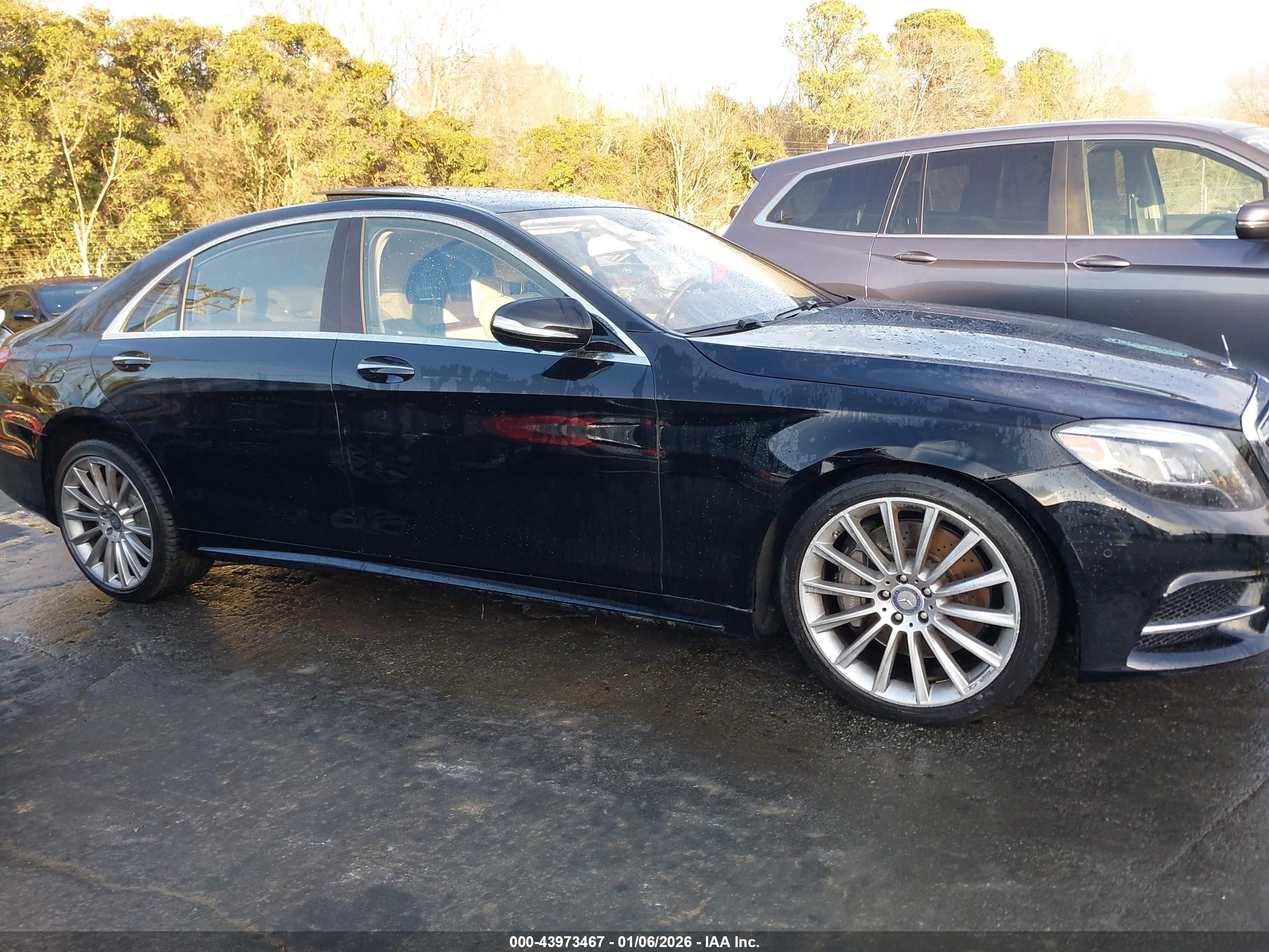 2014 Mercedes-benz S 550   Black vin: WDDUG8CBXEA013998