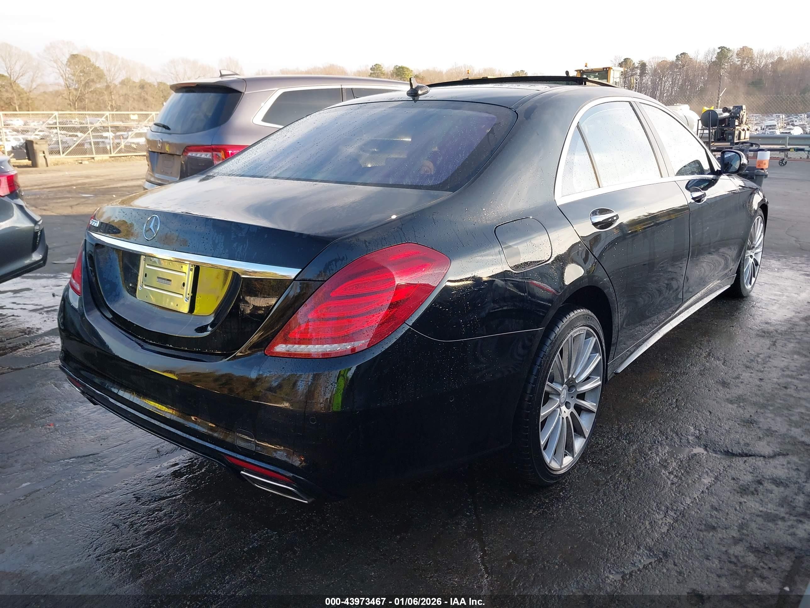 2014 Mercedes-benz S 550   Black vin: WDDUG8CBXEA013998