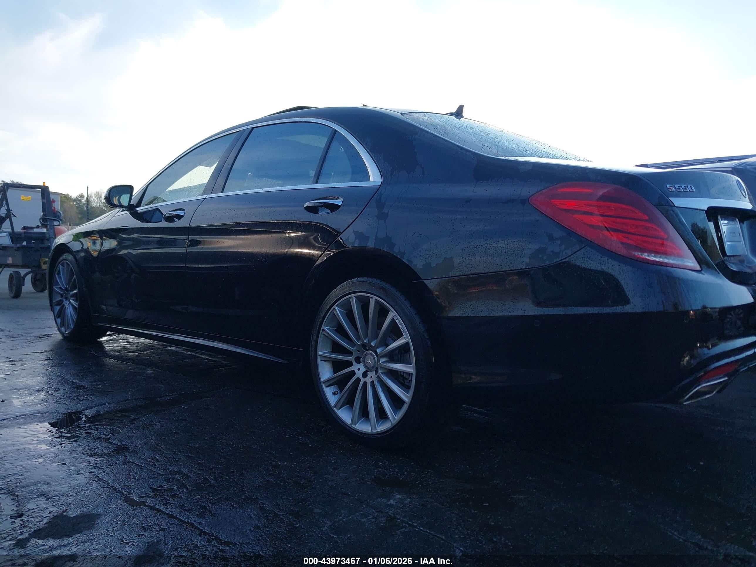 2014 Mercedes-benz S 550   Black vin: WDDUG8CBXEA013998