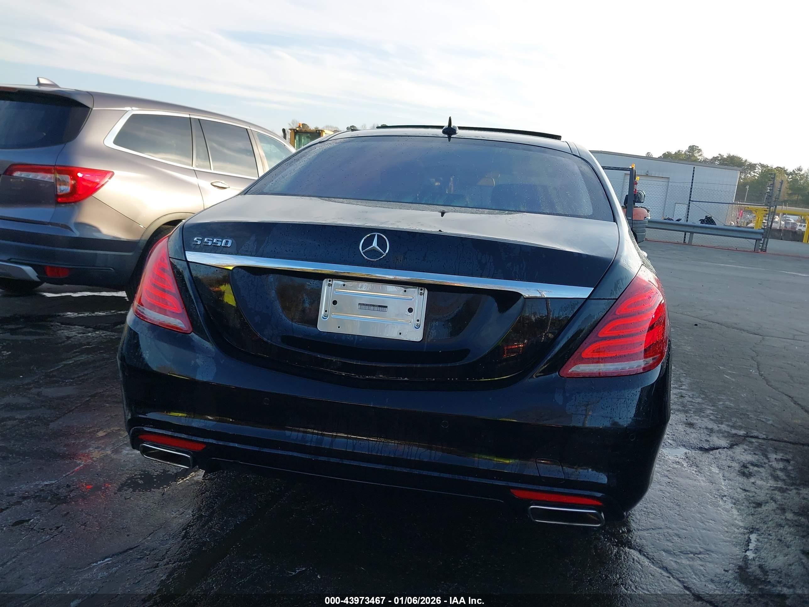 2014 Mercedes-benz S 550   Black vin: WDDUG8CBXEA013998