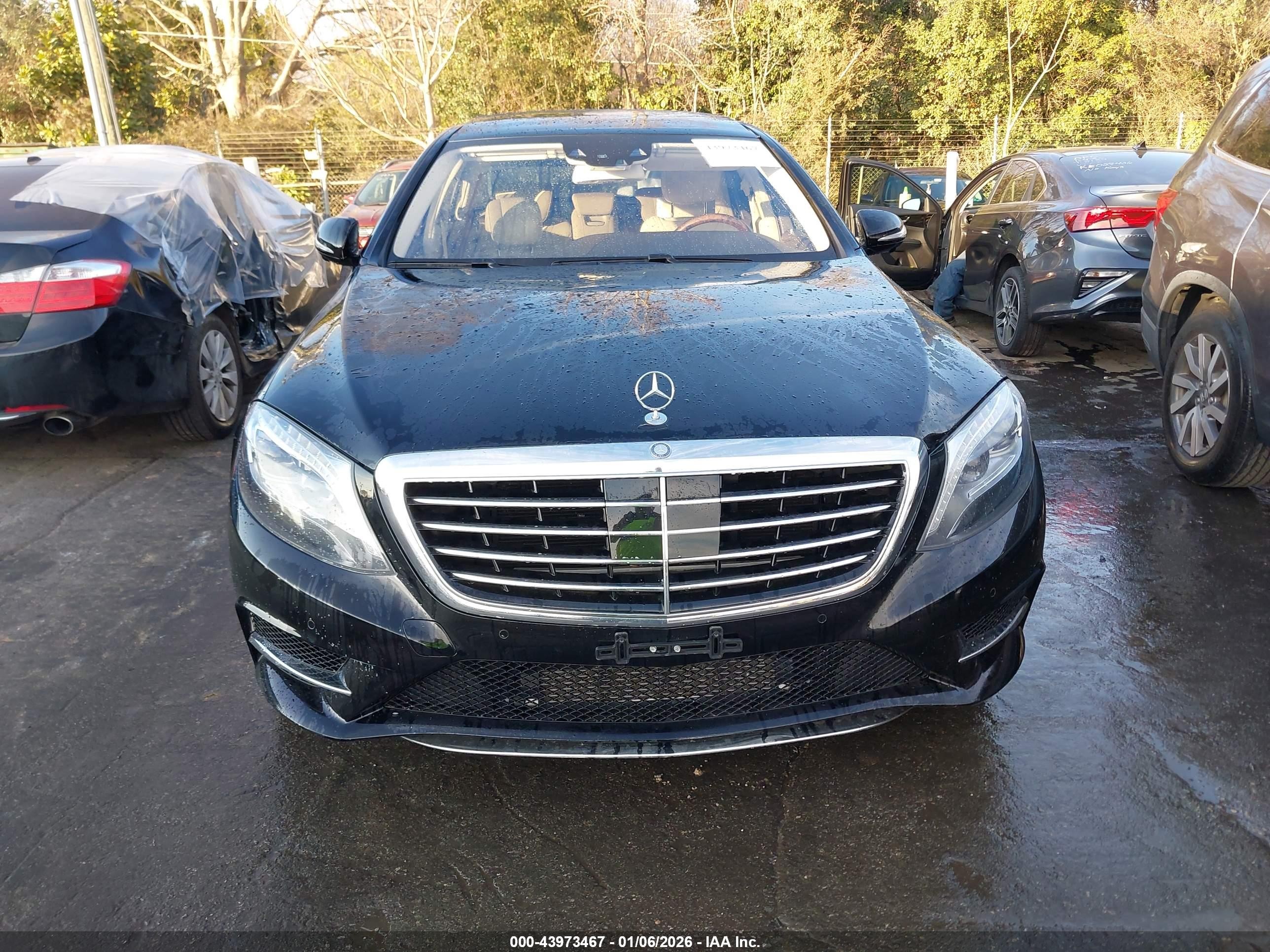 2014 Mercedes-benz S 550   Black vin: WDDUG8CBXEA013998