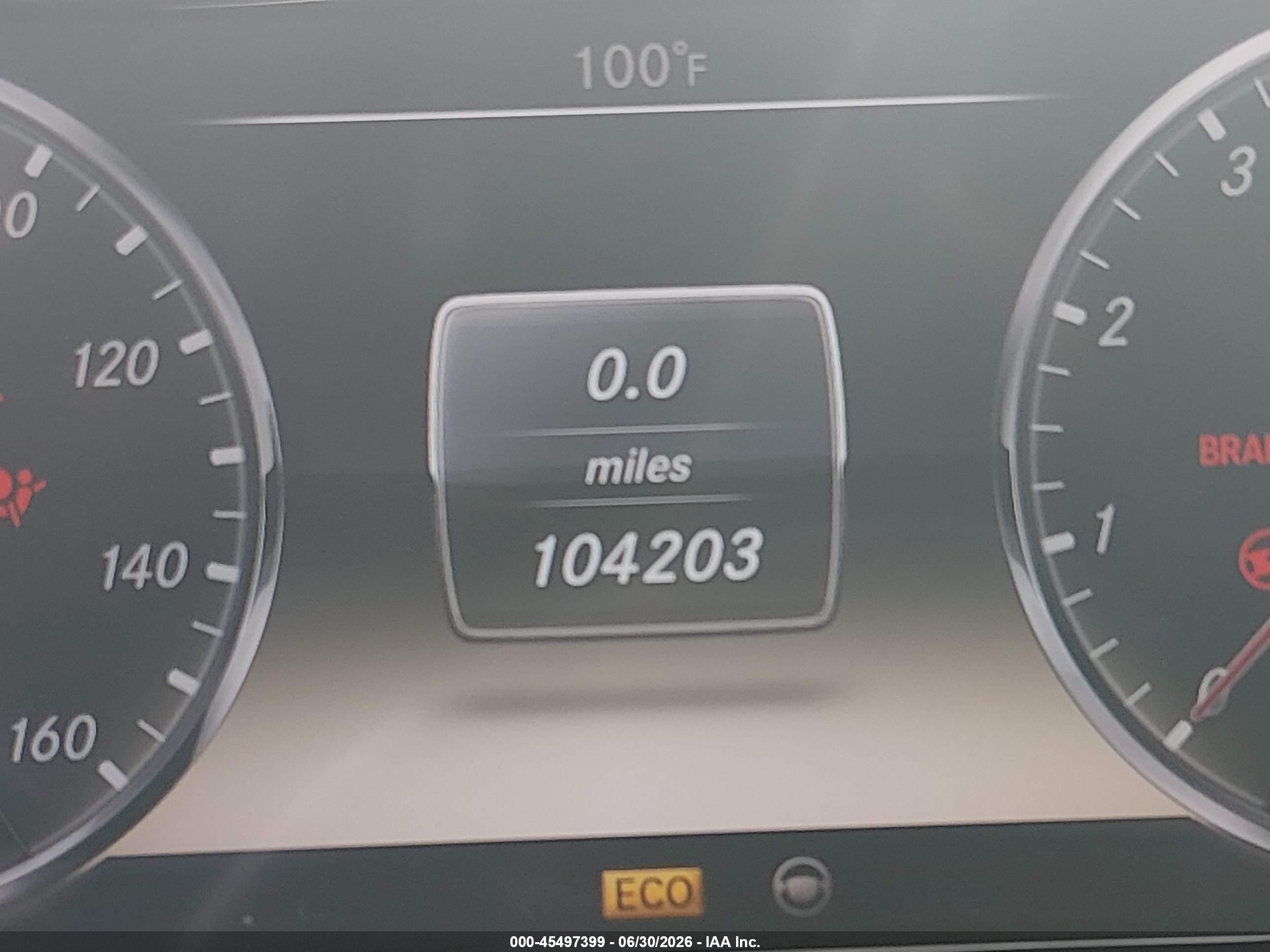 2014 Mercedes-benz S 550   White vin: WDDUG8CBXEA029506