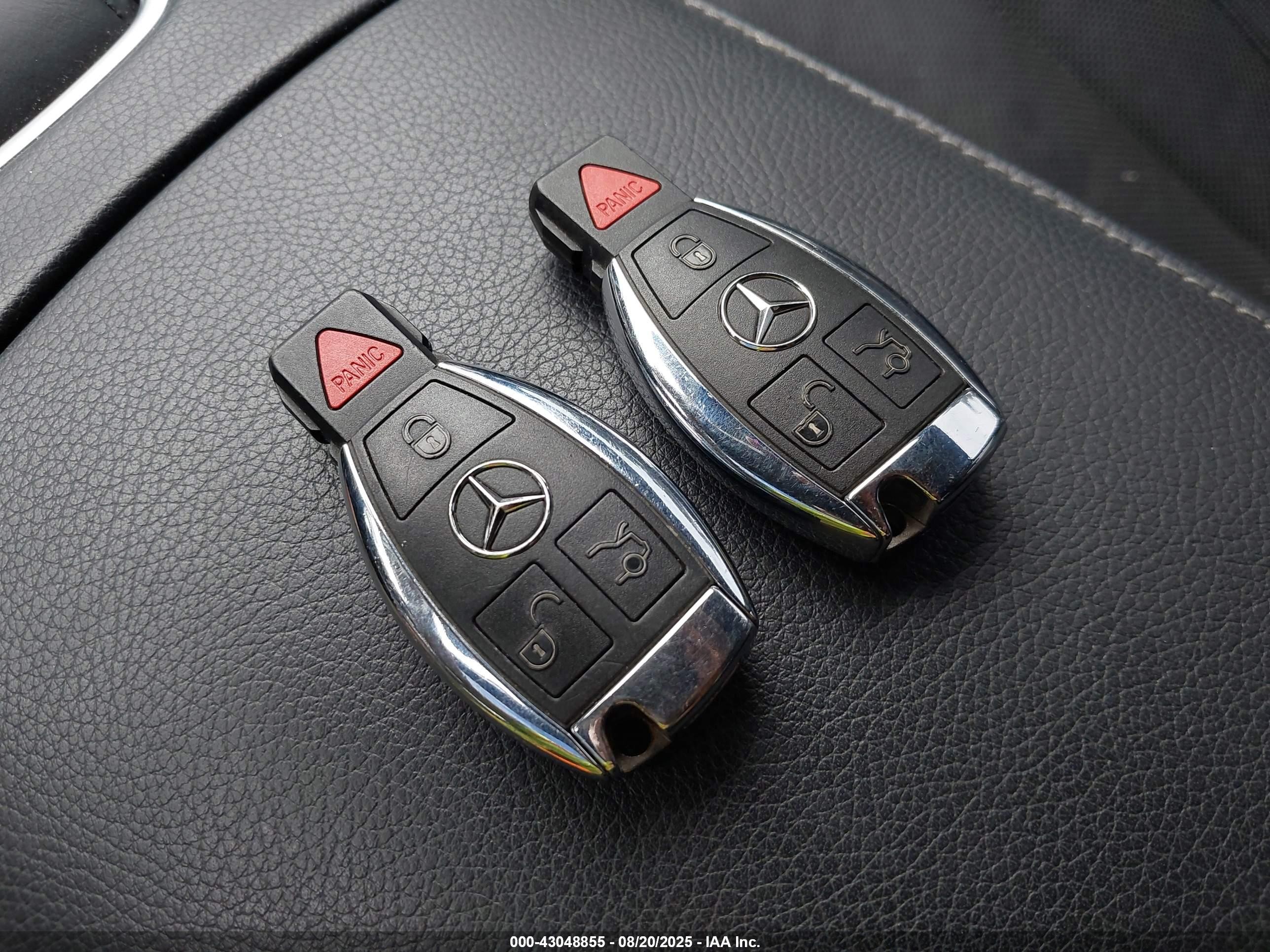 2014 Mercedes-benz S 550   Серебряный vin: WDDUG8CBXEA037623