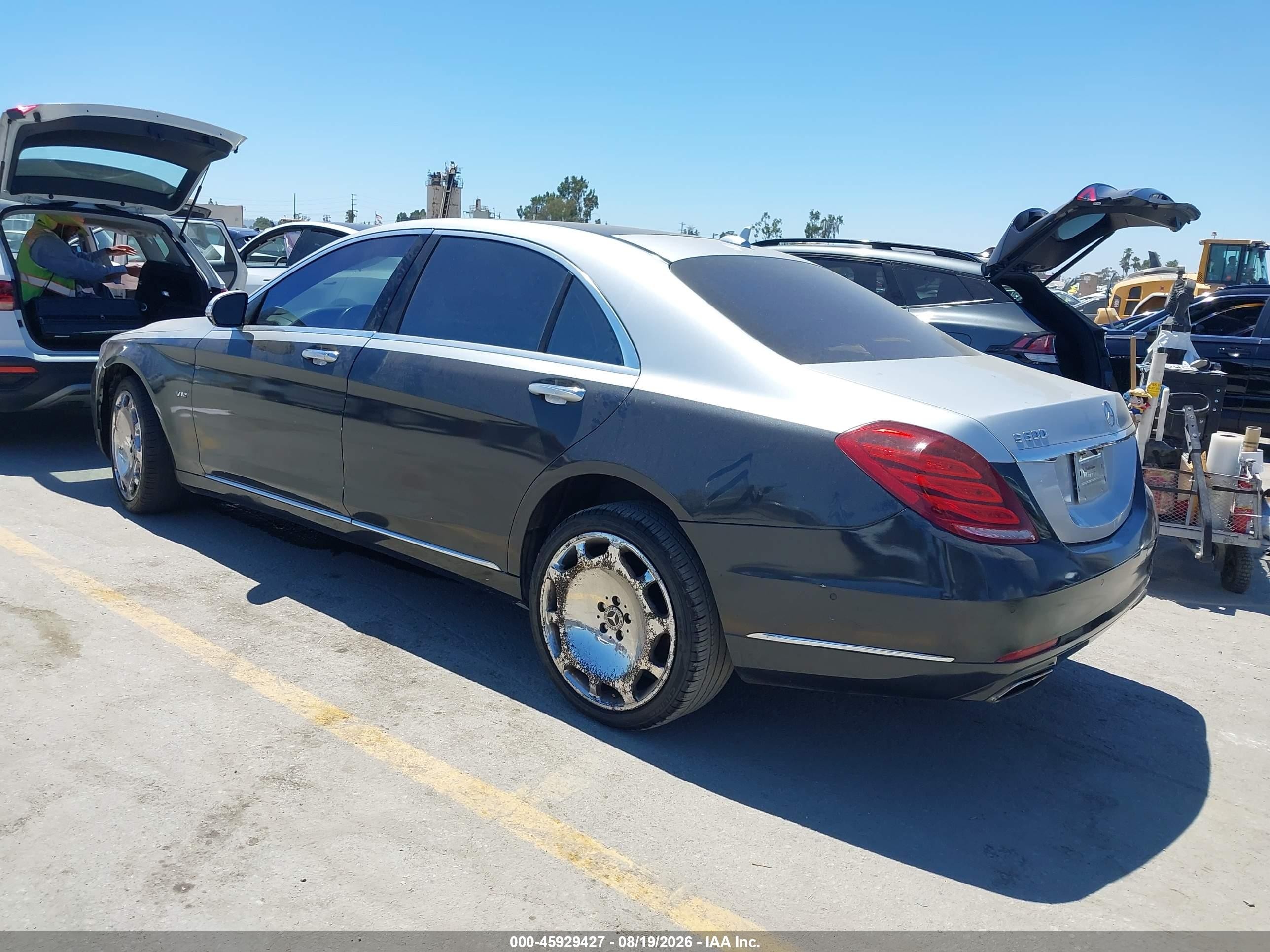 2014 Mercedes-benz S 550   Silver vin: WDDUG8CBXEA040117