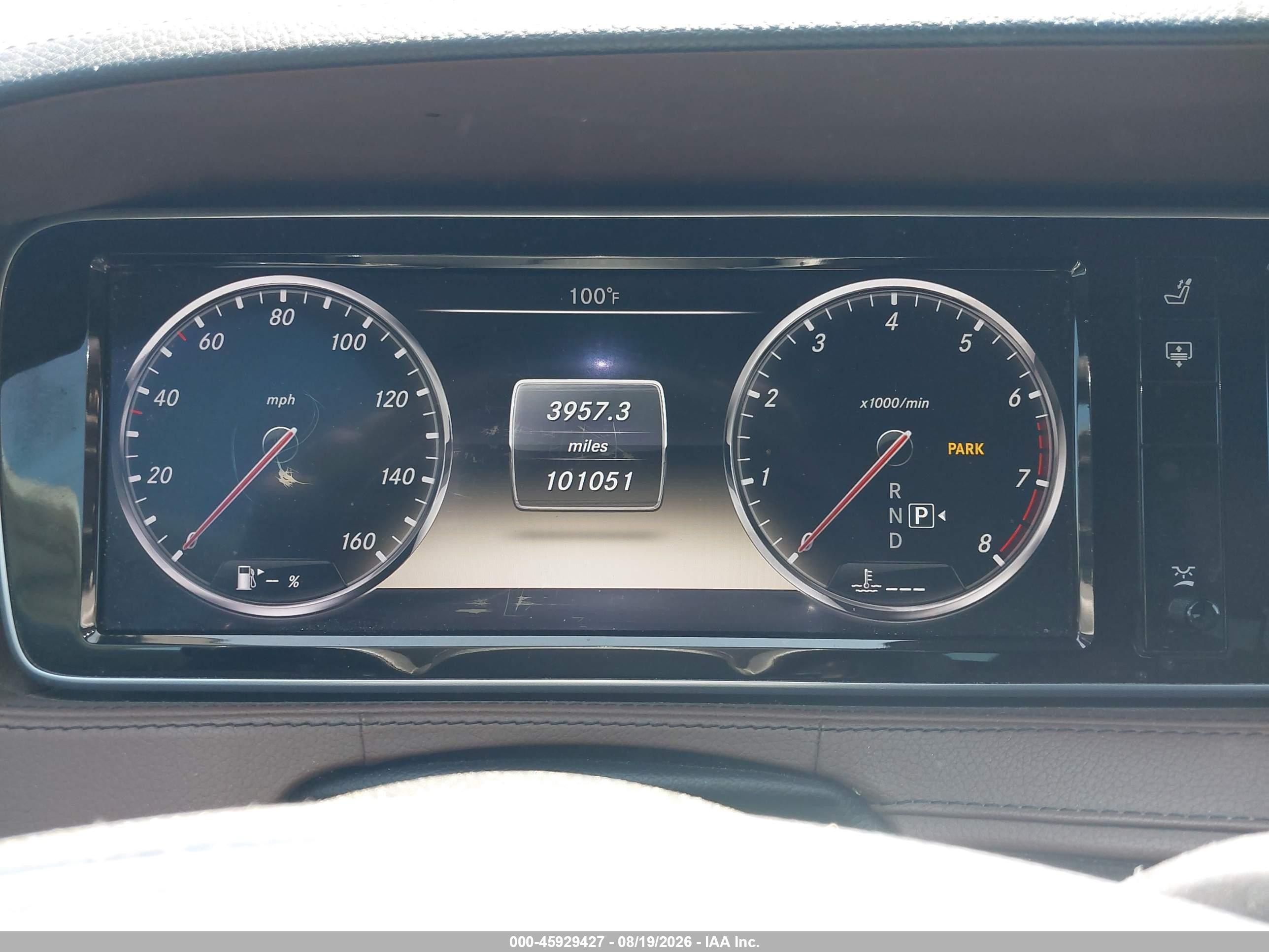 2014 Mercedes-benz S 550   Silver vin: WDDUG8CBXEA040117