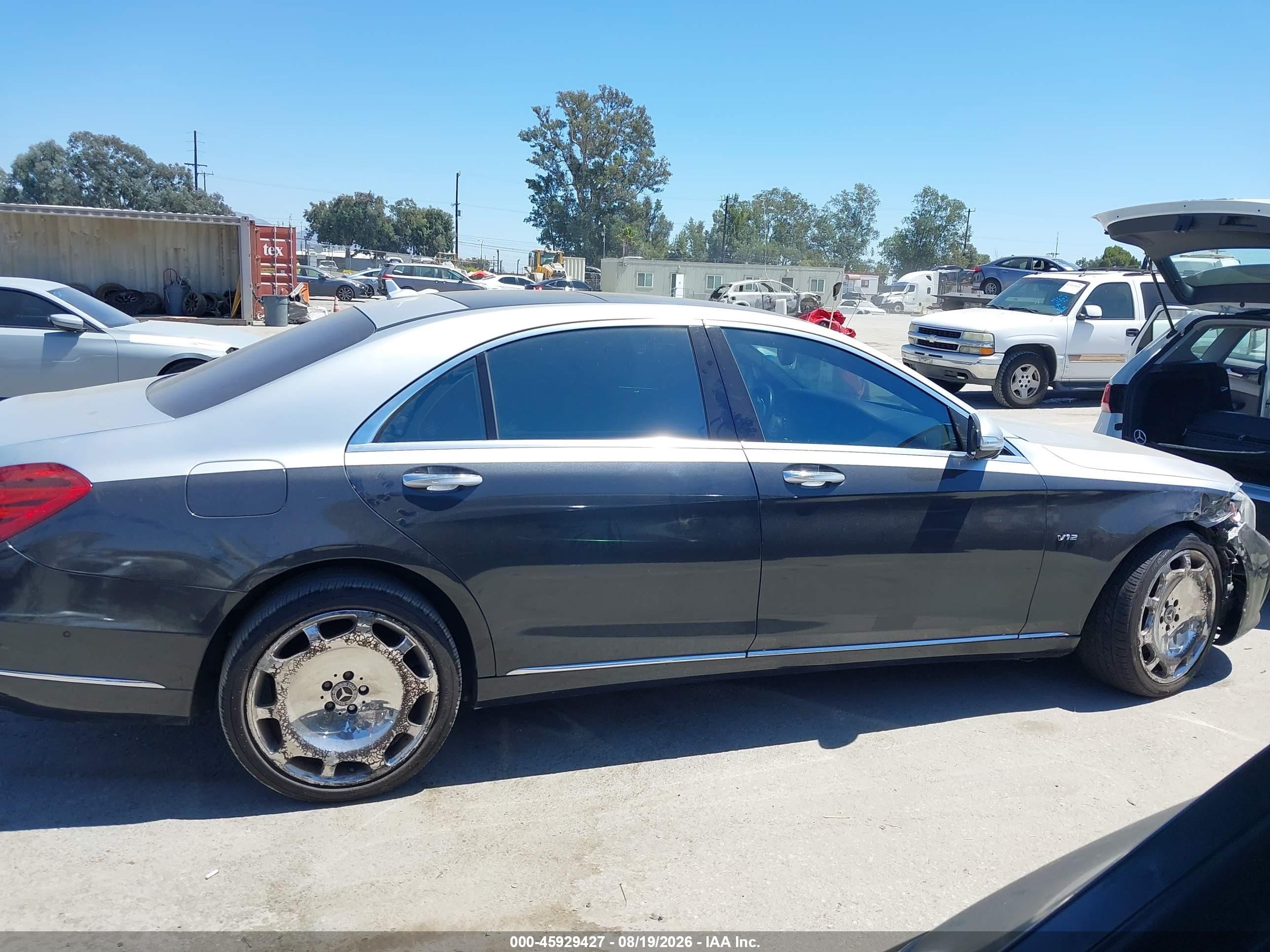 2014 Mercedes-benz S 550   Silver vin: WDDUG8CBXEA040117