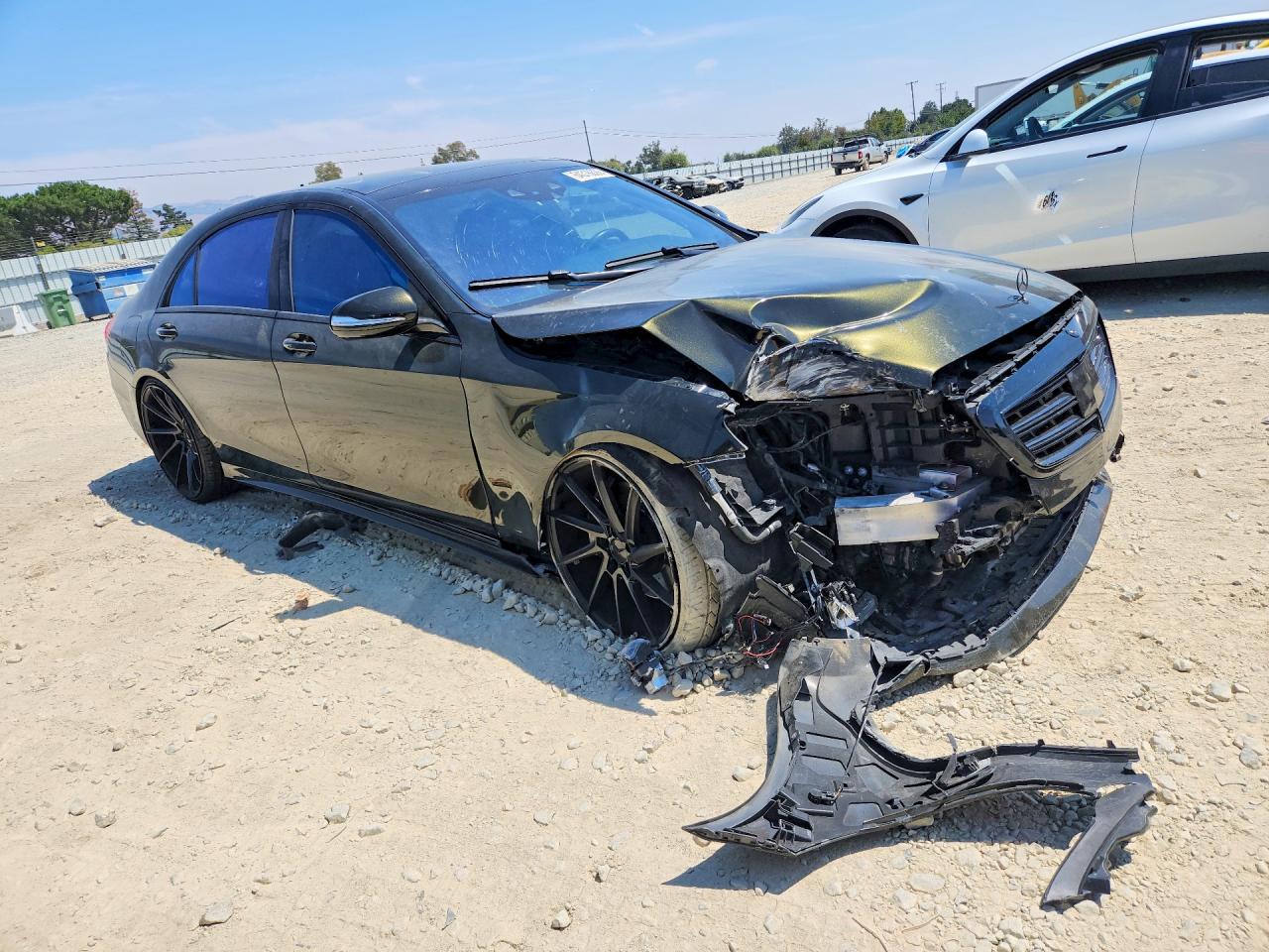 2015 Mercedes-benz S 550 Черный vin: WDDUG8CBXFA069697