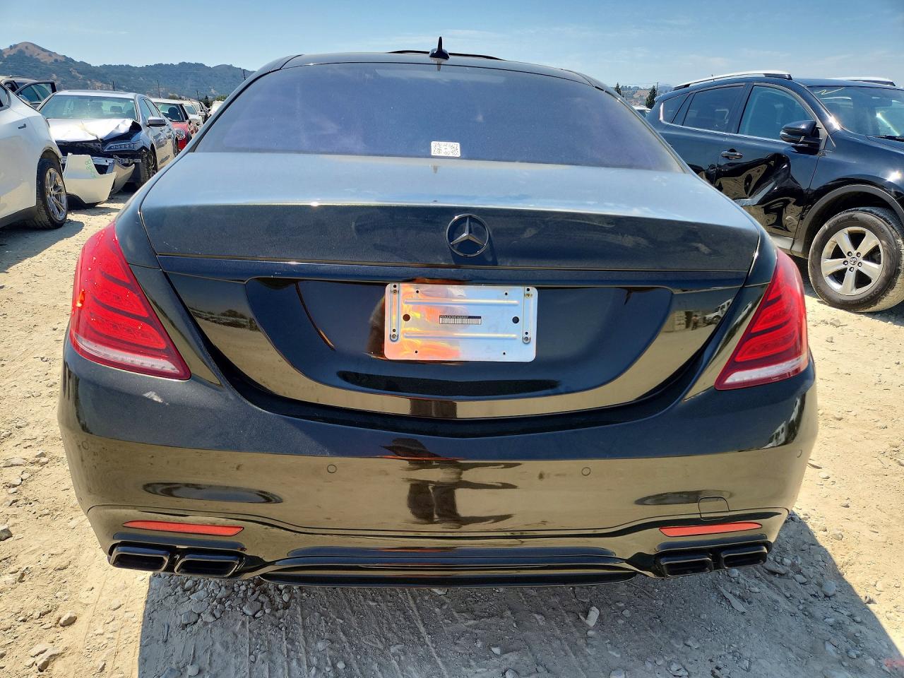 2015 Mercedes-benz S 550 Черный vin: WDDUG8CBXFA069697