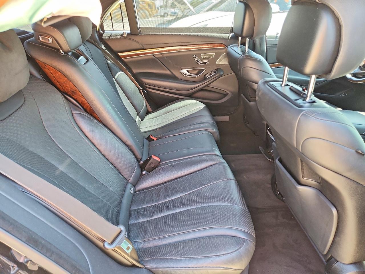 2015 Mercedes-benz S 550 Черный vin: WDDUG8CBXFA069697