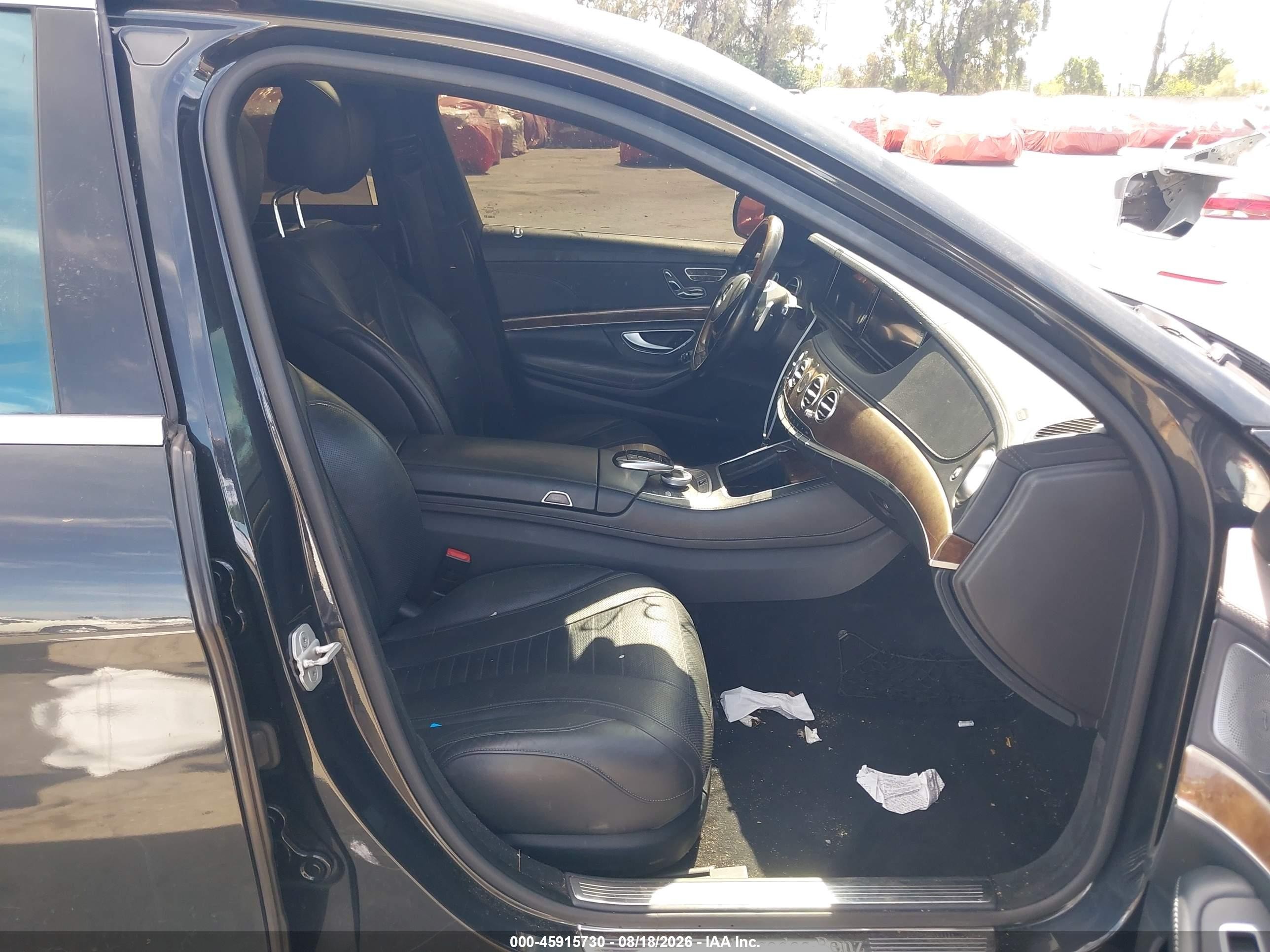 2015 Mercedes-benz S 550   Black vin: WDDUG8CBXFA169606