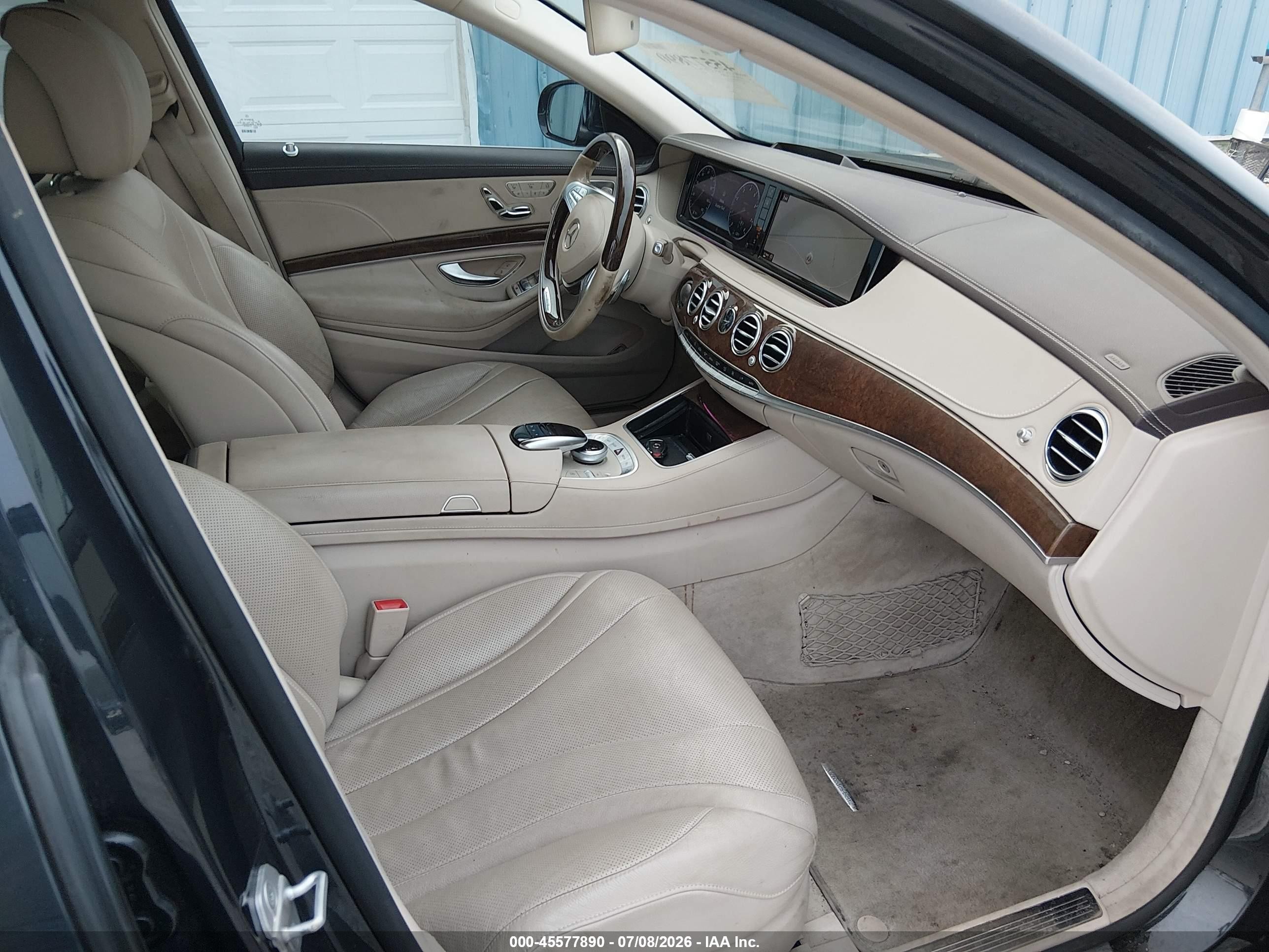 2015 Mercedes-benz S 550   Black vin: WDDUG8CBXFA170674